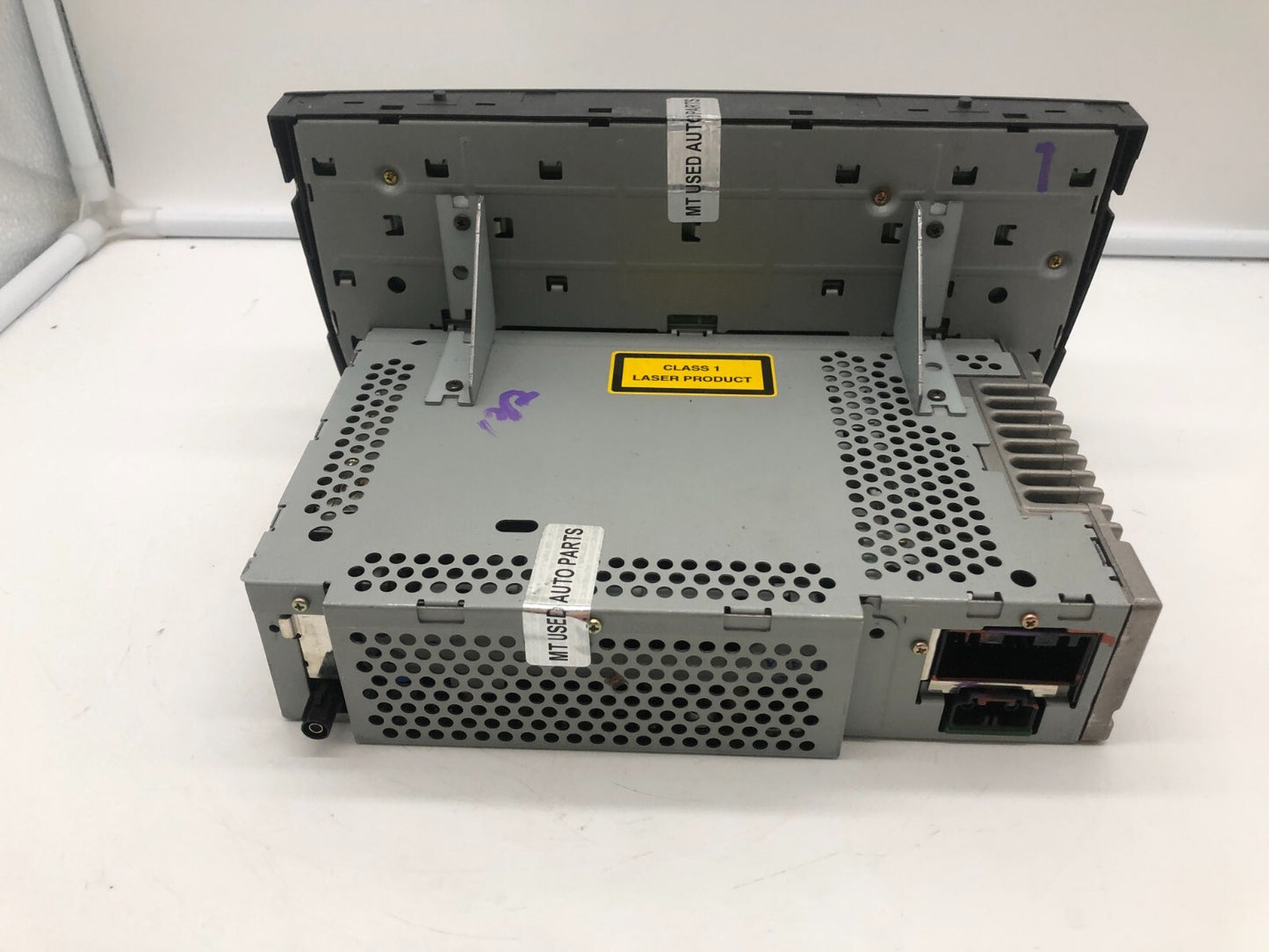2004-2008 Jaguar X-Type AM FM CD Player Radio Receiver OEM A03B02086