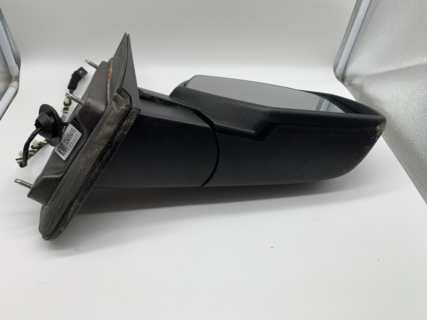 2014-2019 Chevrolet Silverado 1500 Passenger Side Power Door Mirror C03B52002