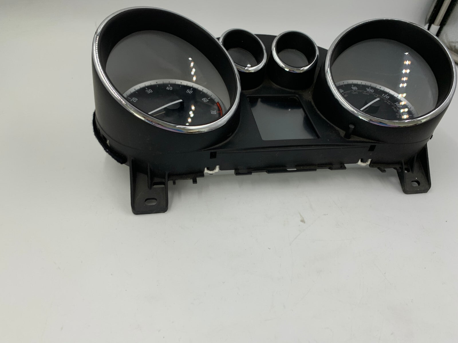 2015-2017 Buick Verano Speedometer Instrument Cluster 29541 Miles OEM A01B32058