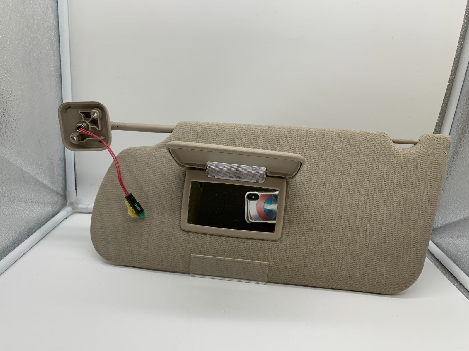 2009-2012 Ford Flex Driver Sun Visor Beige Illuminated OEM B03B25072