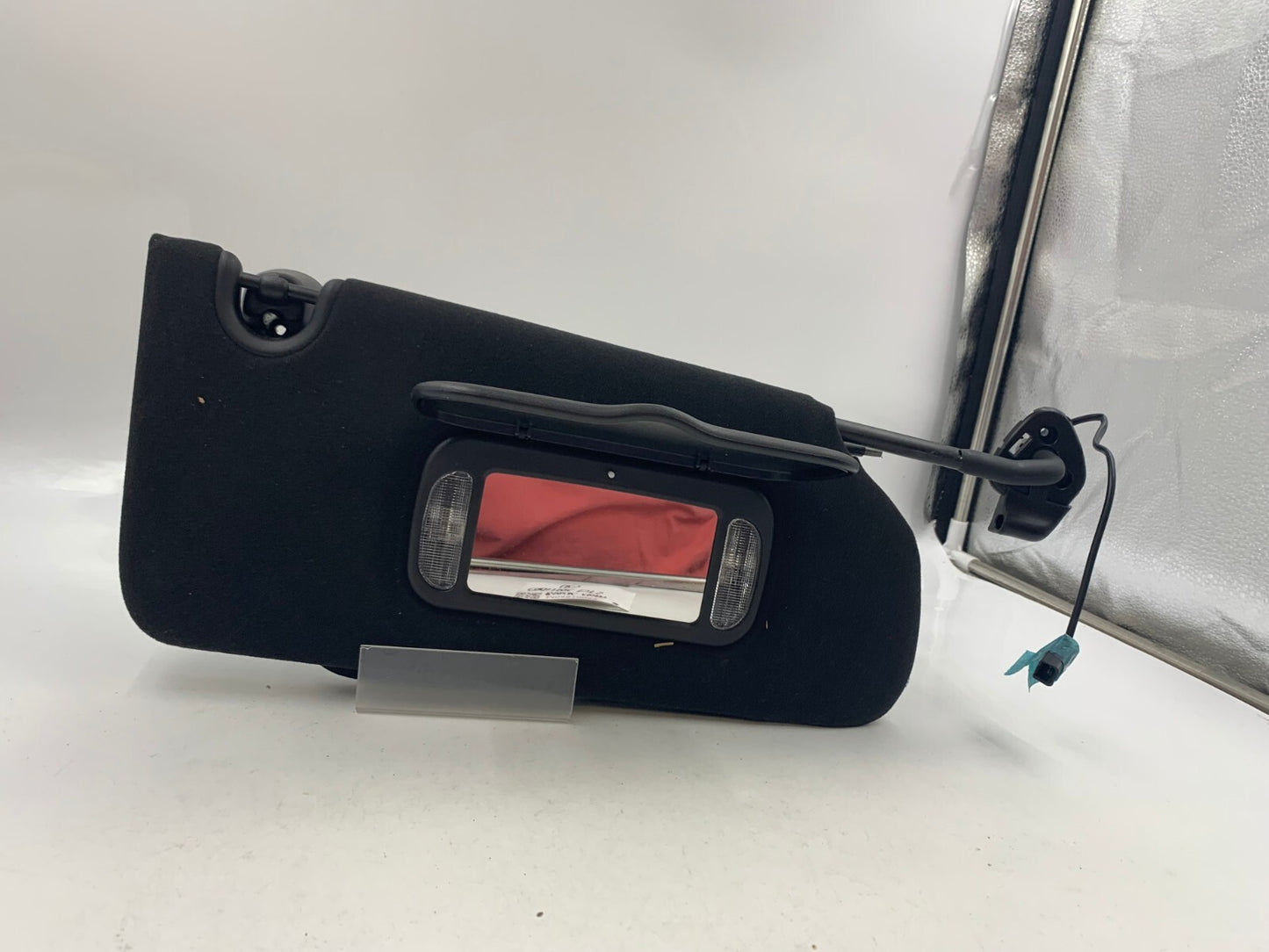 2006-2007 Cadillac DTS Passenger Sun Visor Black Illuminated OEM A01B42027