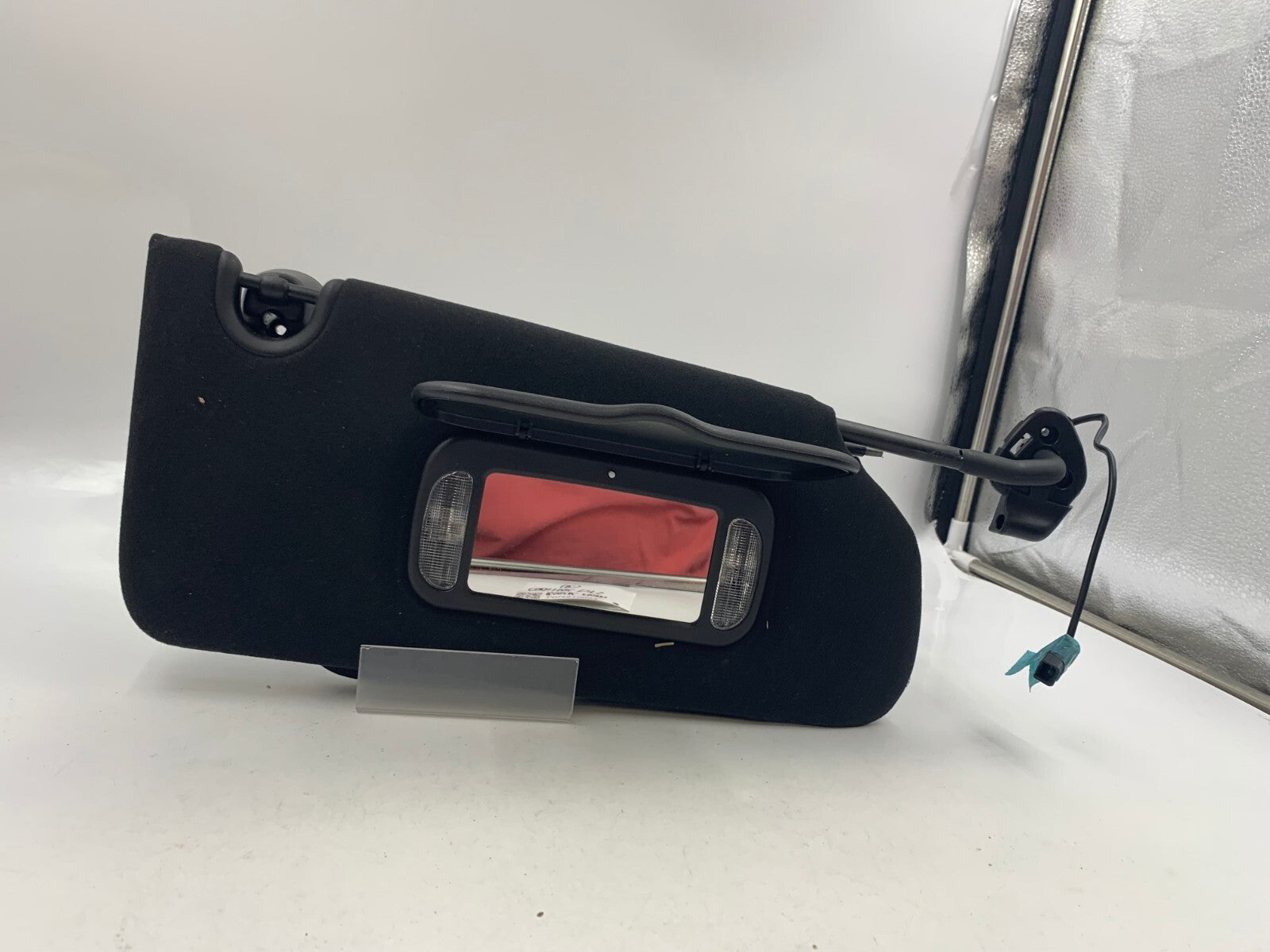 2006-2007 Cadillac DTS Passenger Sun Visor Black Illuminated OEM A01B42027