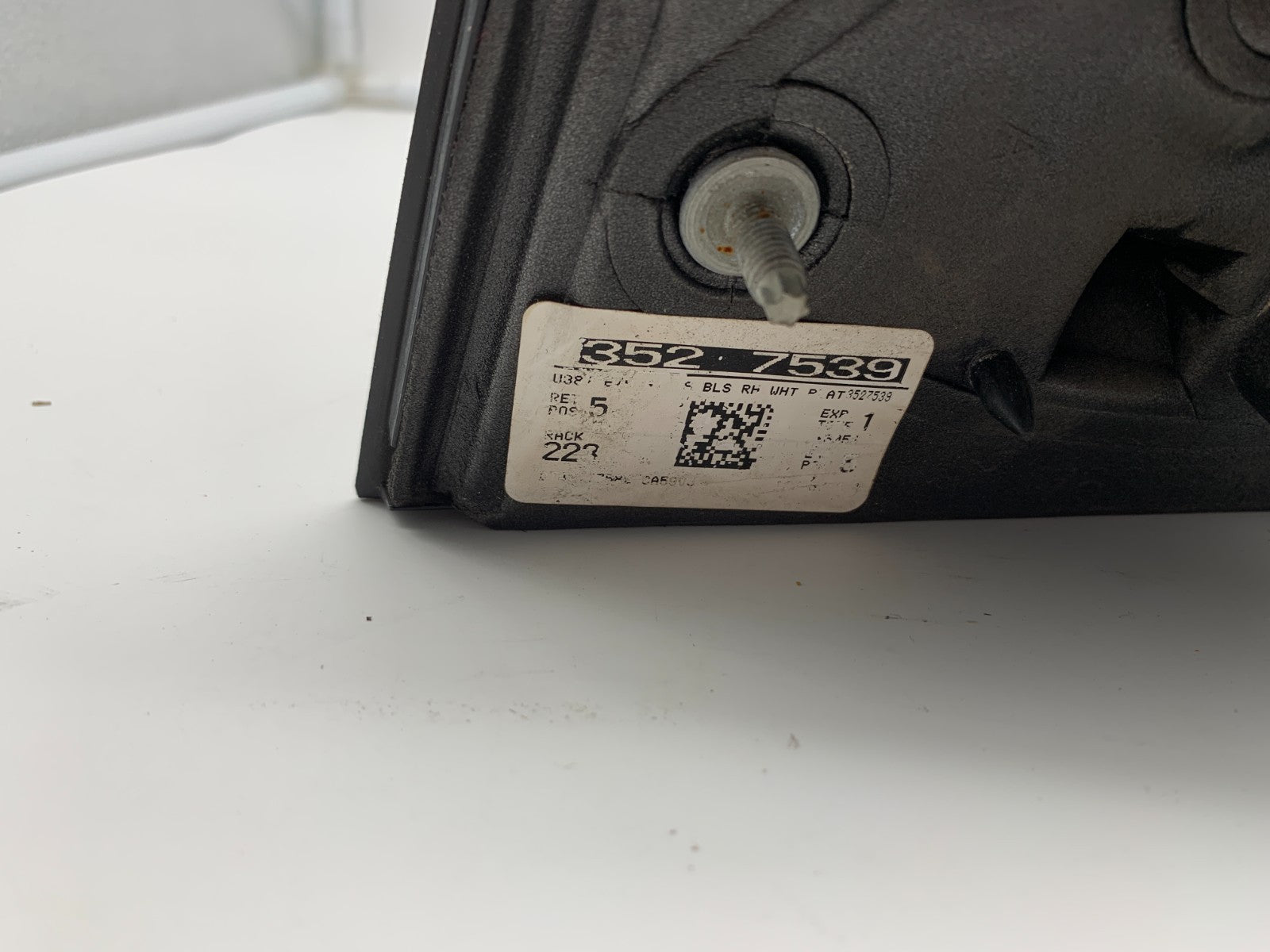 2015-2018 Ford Edge Passenger Side View Power Door Mirror White BSA C03B57005