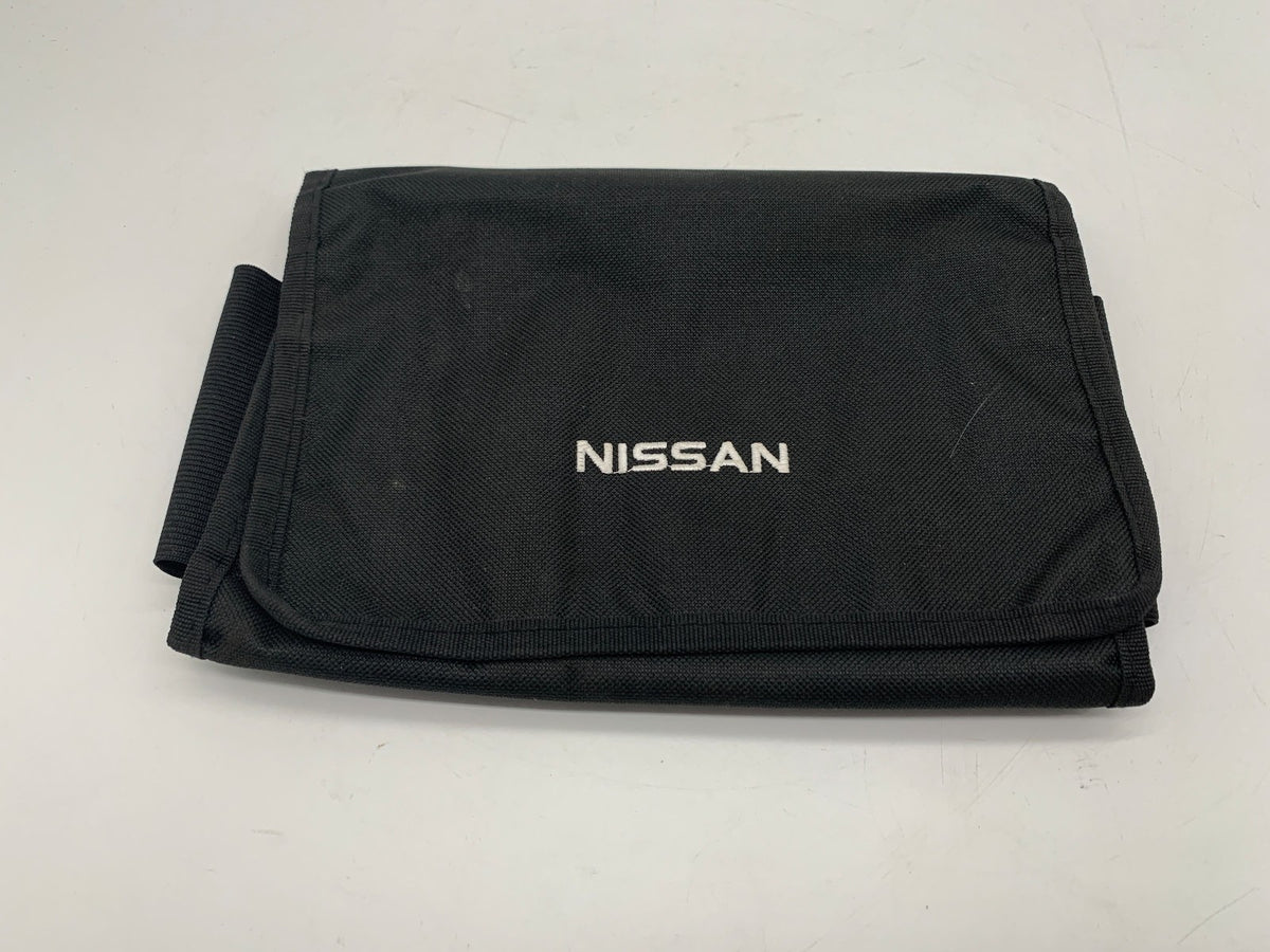2015 Nissan Sentra Owners Manual Set with Case OEM R01B50023