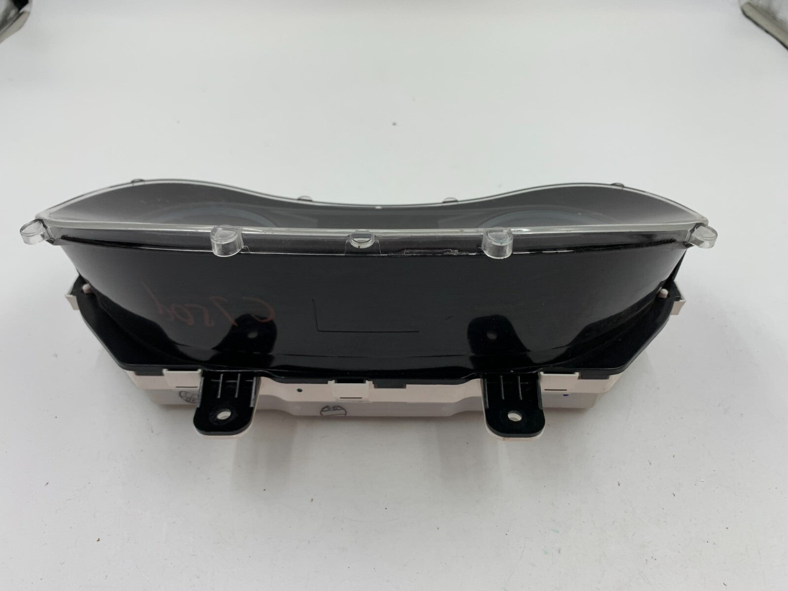 2017-2018 Chevrolet Malibu Speedometer Instrument Cluster 21981 Miles D01B30085