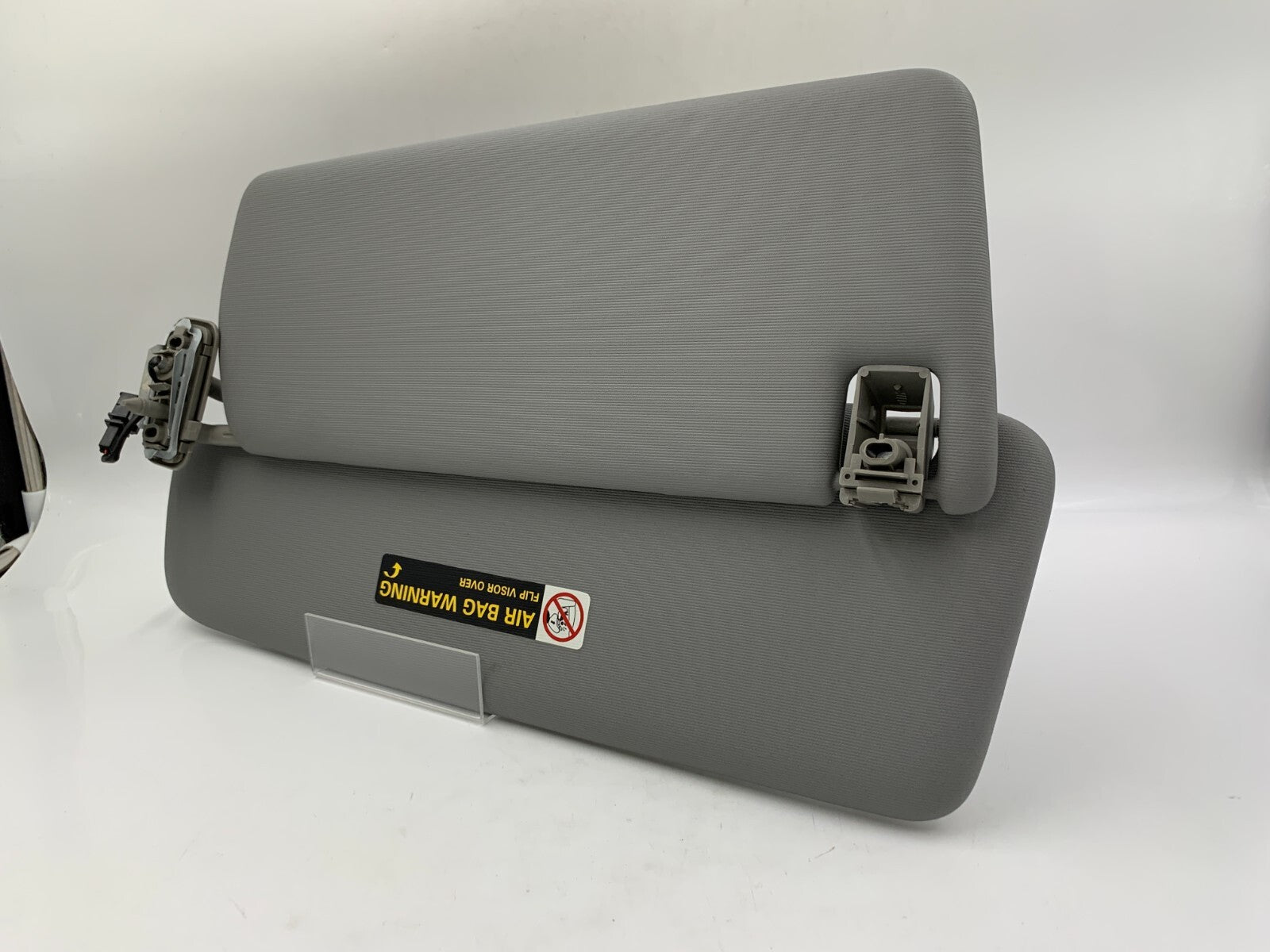 2004-2010 Volkswagen Touareg Passenger Sun Visor Gray Illuminated OEM B02B34023