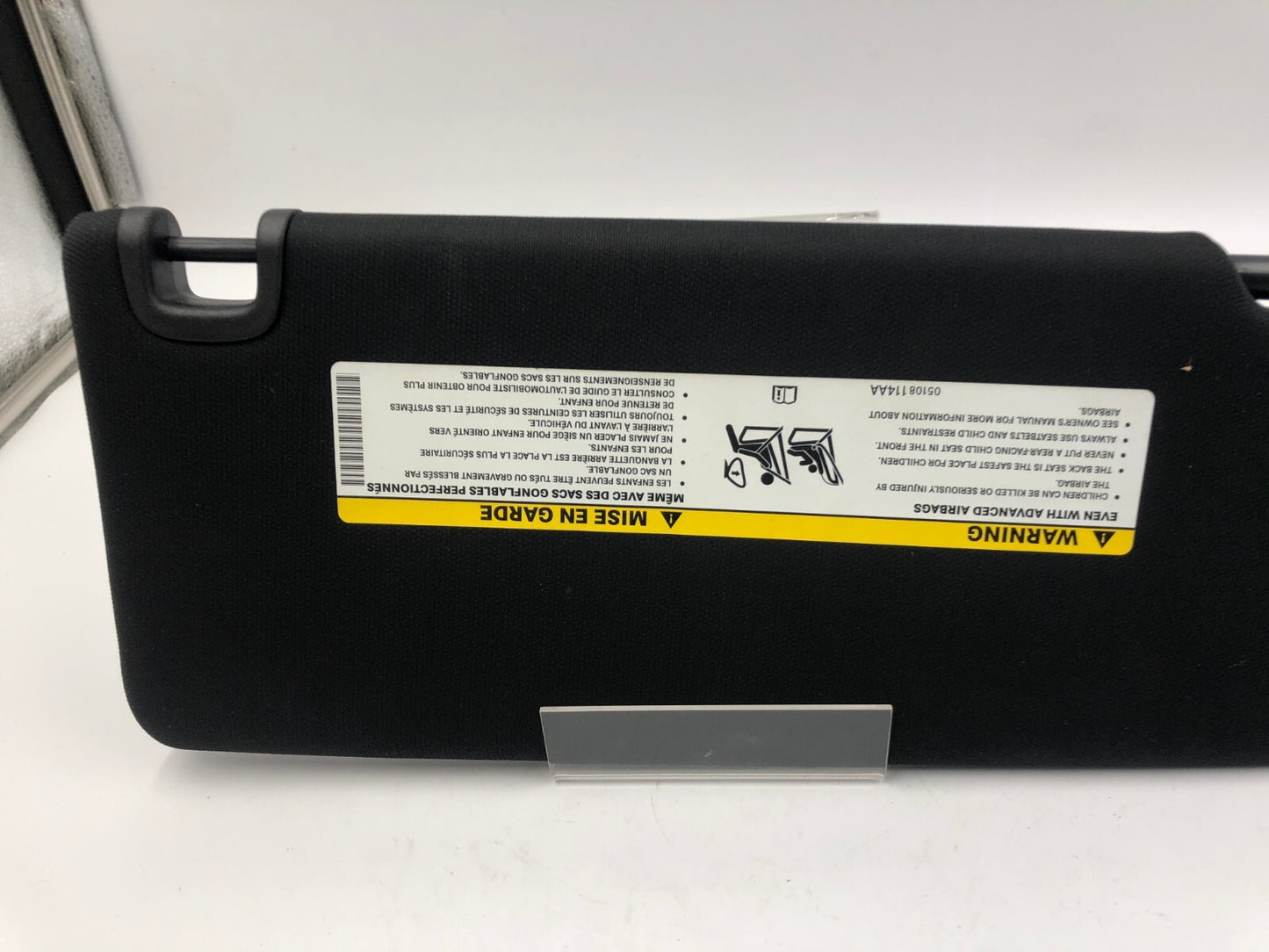 2016-2017 Chrysler 200 Driver Sun Visor Black Illuminated OEM C02B28019