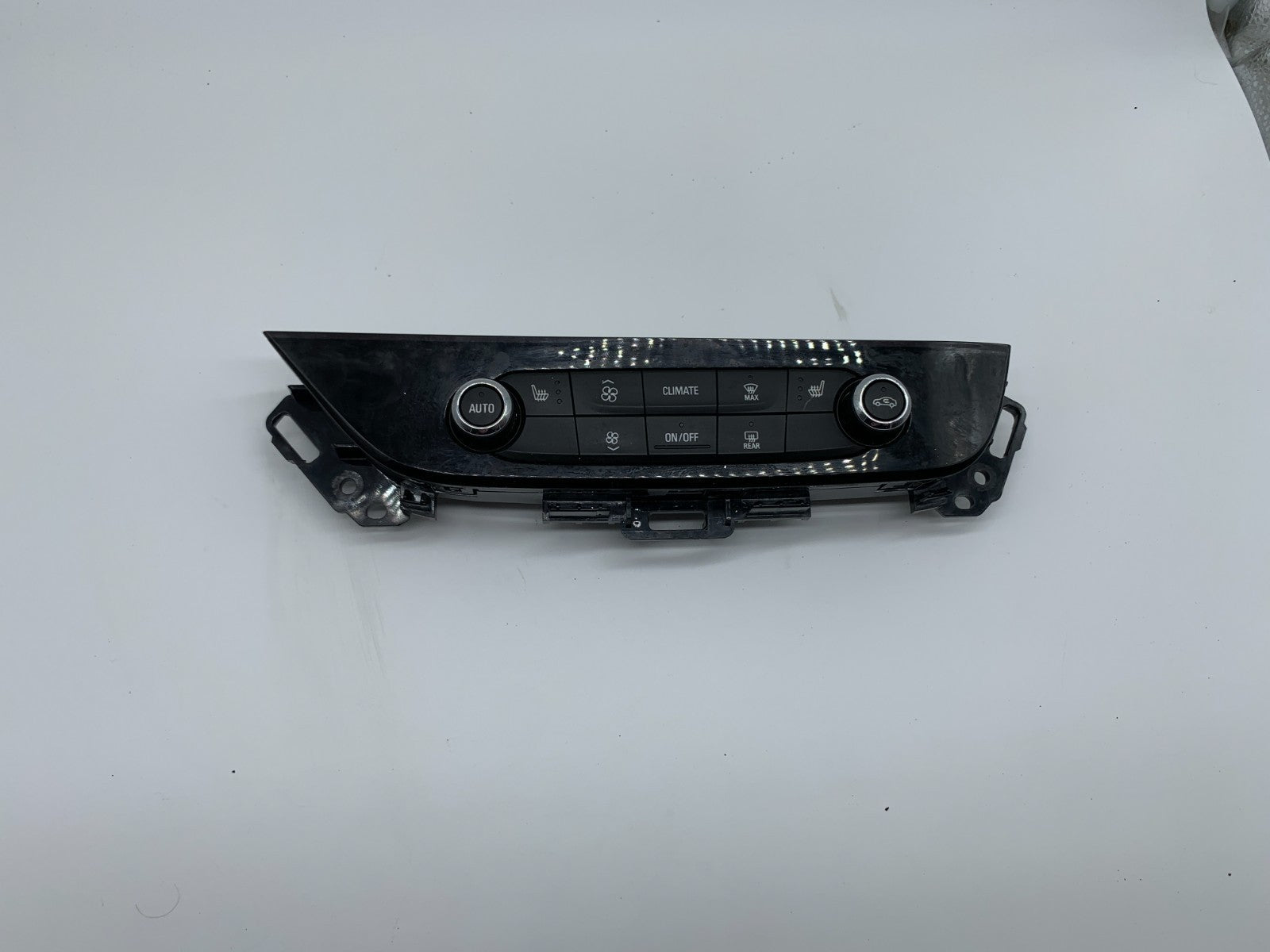 2008-2017 Buick Enclave Rear Climate Control AC Heater Unit OEM C03B57010