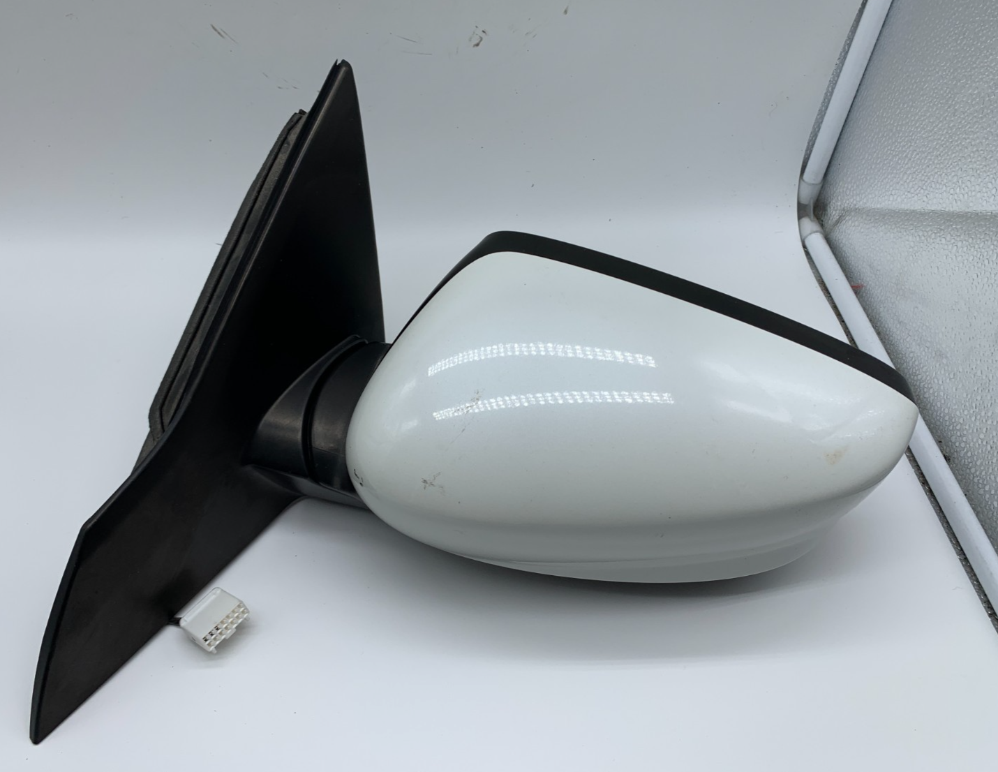 2013-2017 Honda Accord Sedan Driver Side View Power Door Mirror White B03B55035