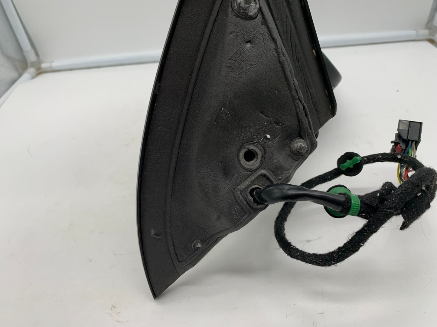 2009-2012 Volkswagen CC Passenger Side View Power Door Mirror Silver A01B08064