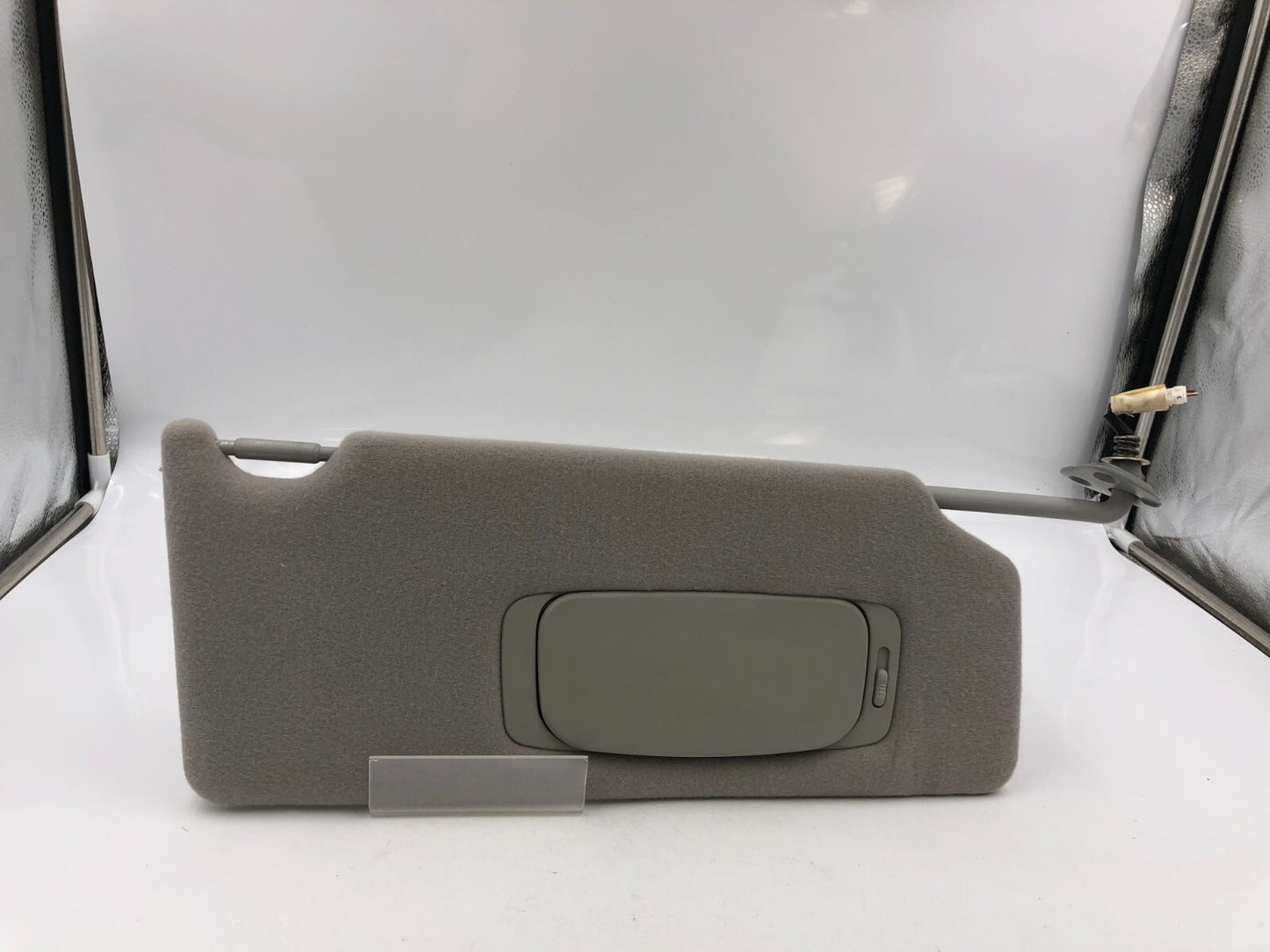 2005-2012 Toyota Avalon Passenger Sun Visor Gray Illuminated OEM D03B48066