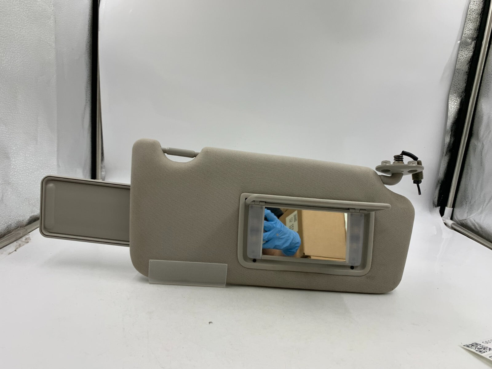2010-2014 Subaru Legacy Passenger Sun Visor Gray Illuminated OEM D04B56001