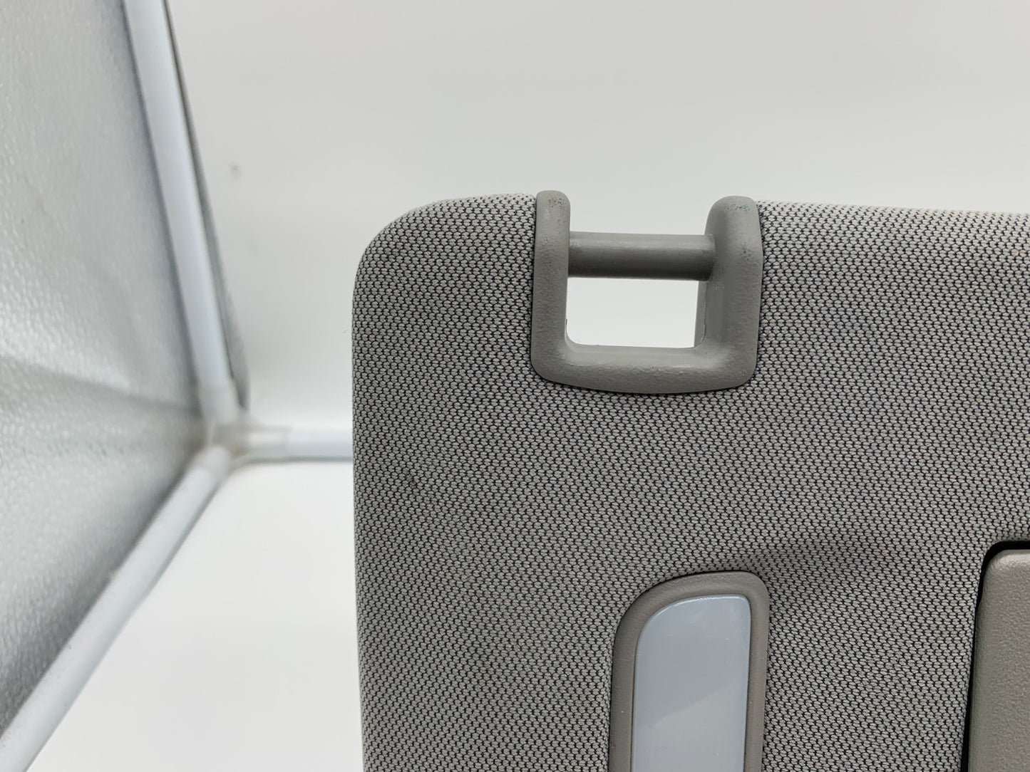 2017-2021 Chevrolet Trax Passenger Sun Visor Gray Illuminated OEM B01B55003