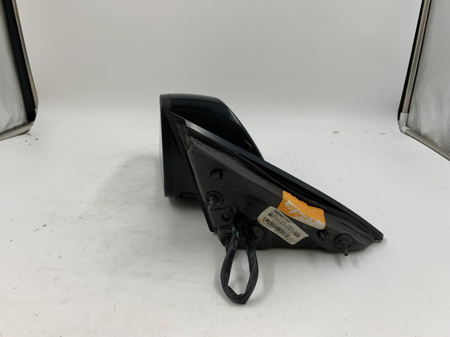 2008-2012 Chevrolet Malibu Driver Side View Power Door Mirror Gray OEM C04B28047