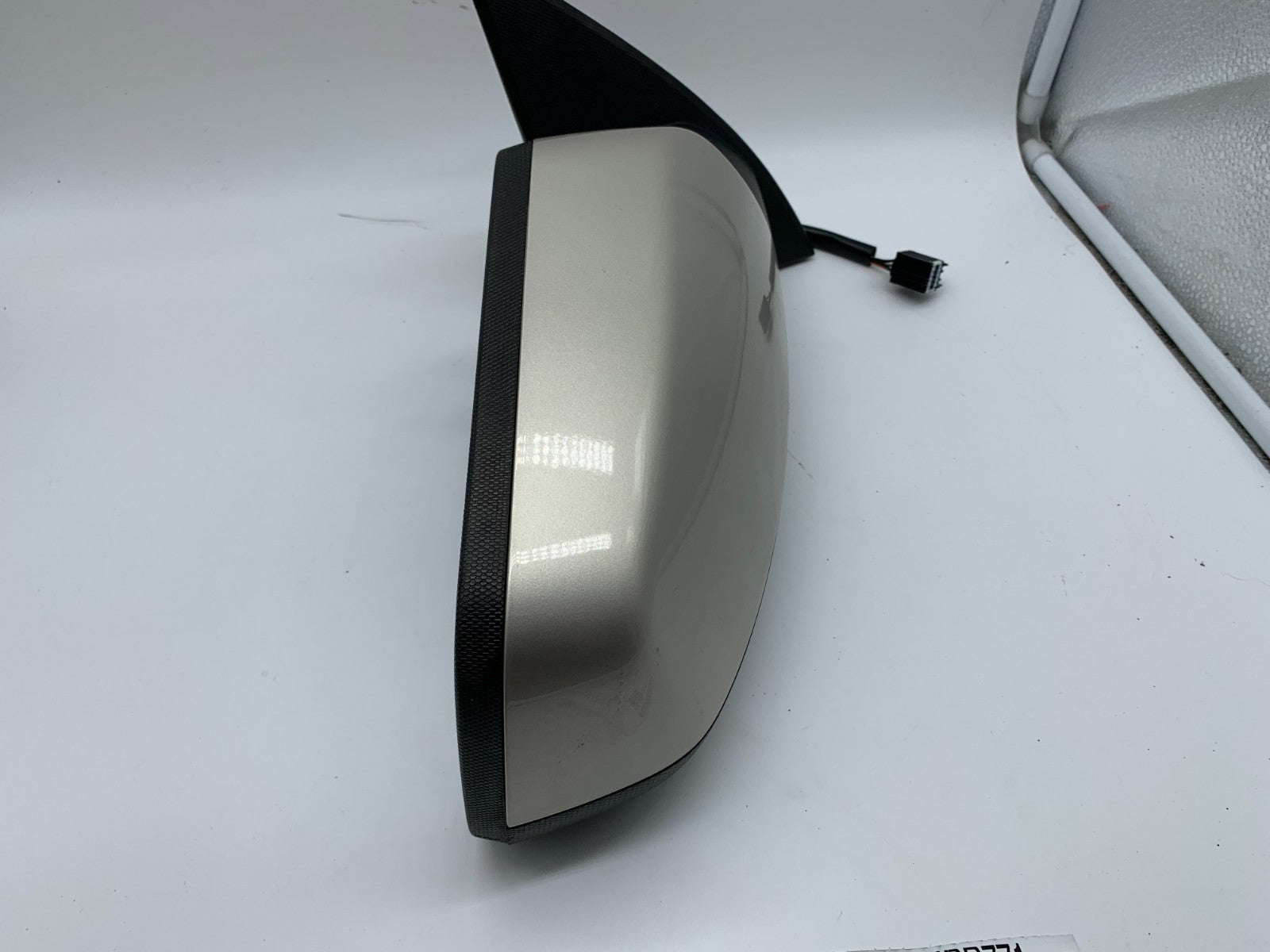 2015-2017 Chevrolet Equinox Passenger Side View Power Door Mirror OEM A01B51003