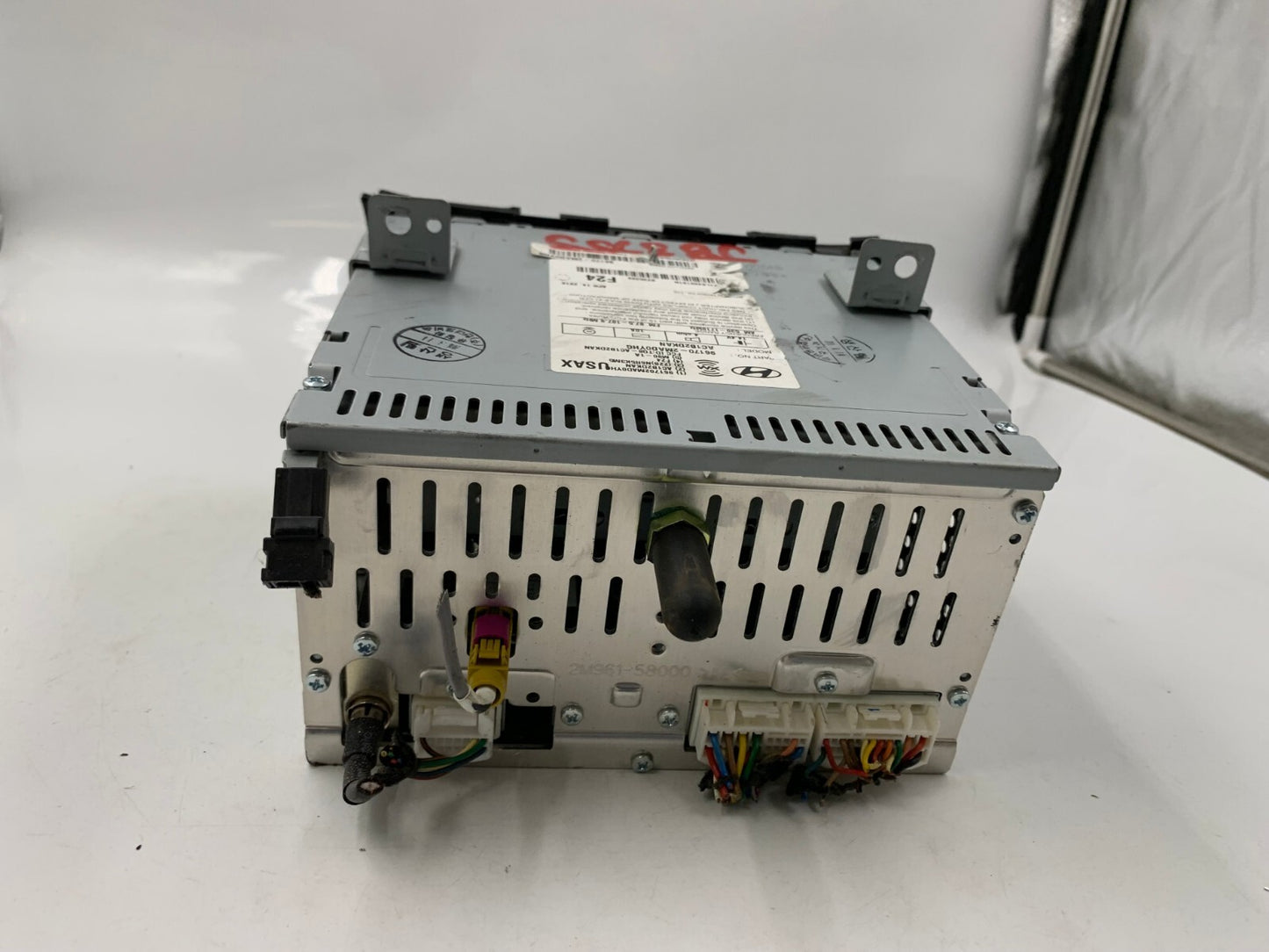 2016 Hyundai Genesis AM FM Radio CD Player Receiver OEM B01B29027