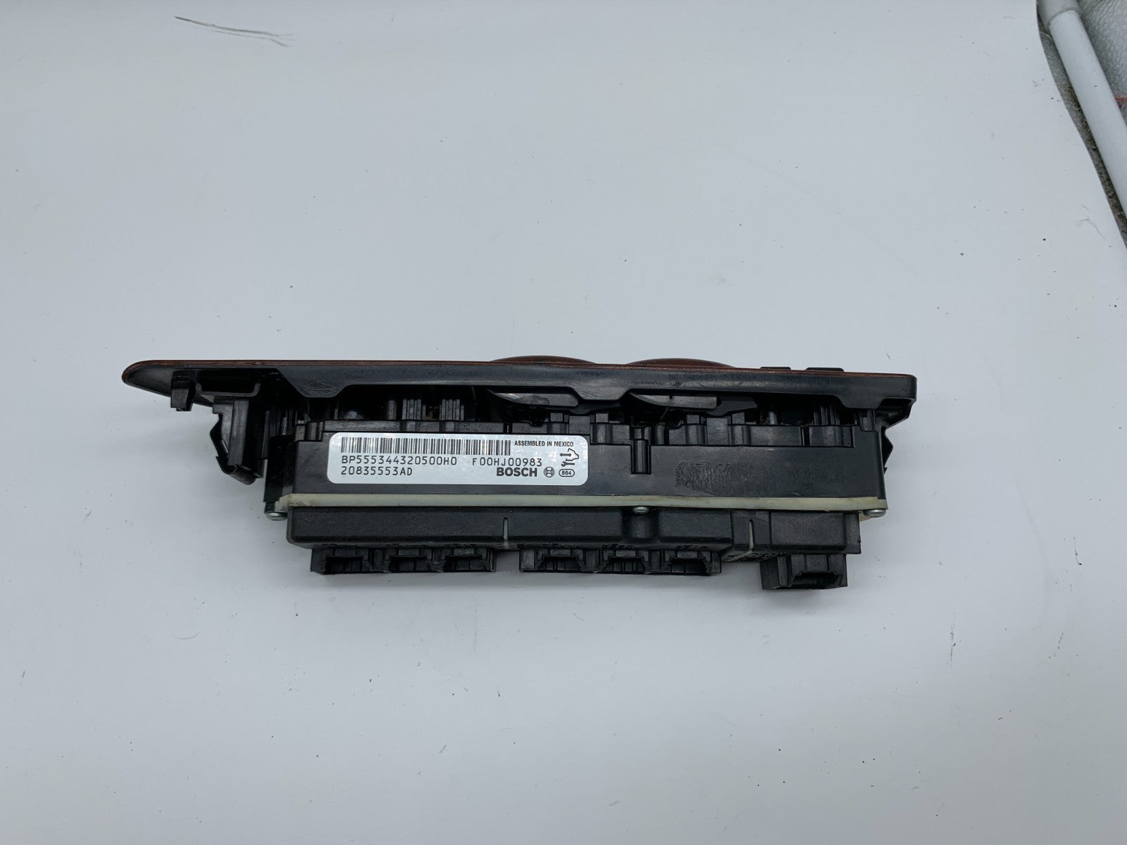 2007-2014 Chevrolet Tahoe Master Power Window Switch OEM B03B54007