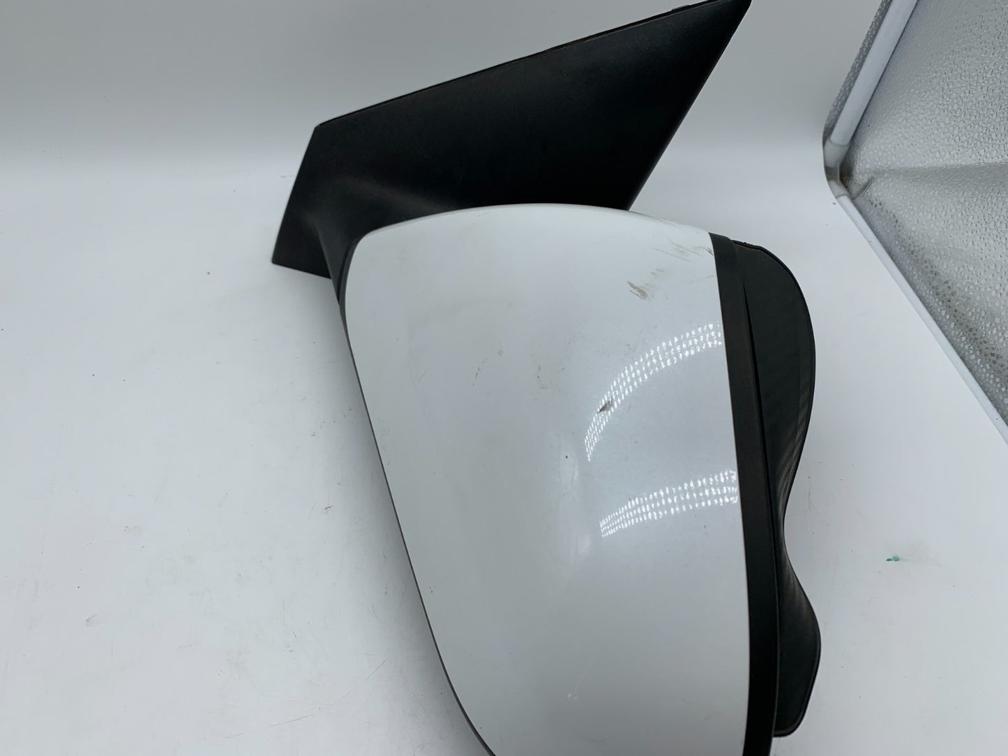 2018-2019 Hyundai Sonata Driver Side View Power Door Mirror BSA D01B62012