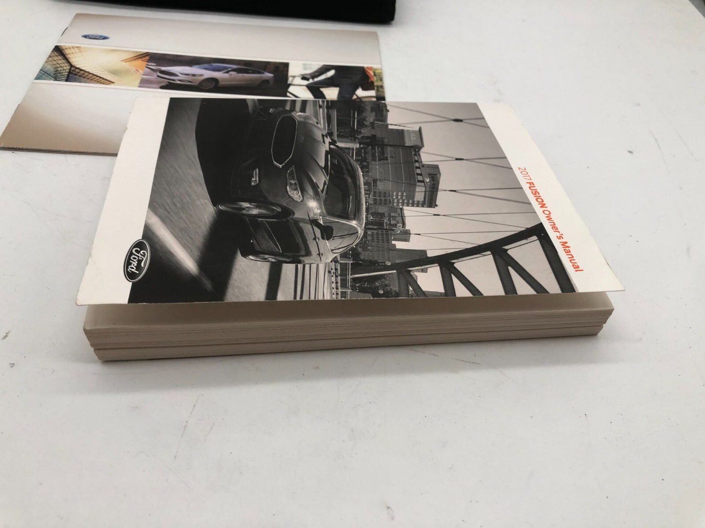 2017 Ford Fusion Owners Manual Set with Case OEM D03B67012