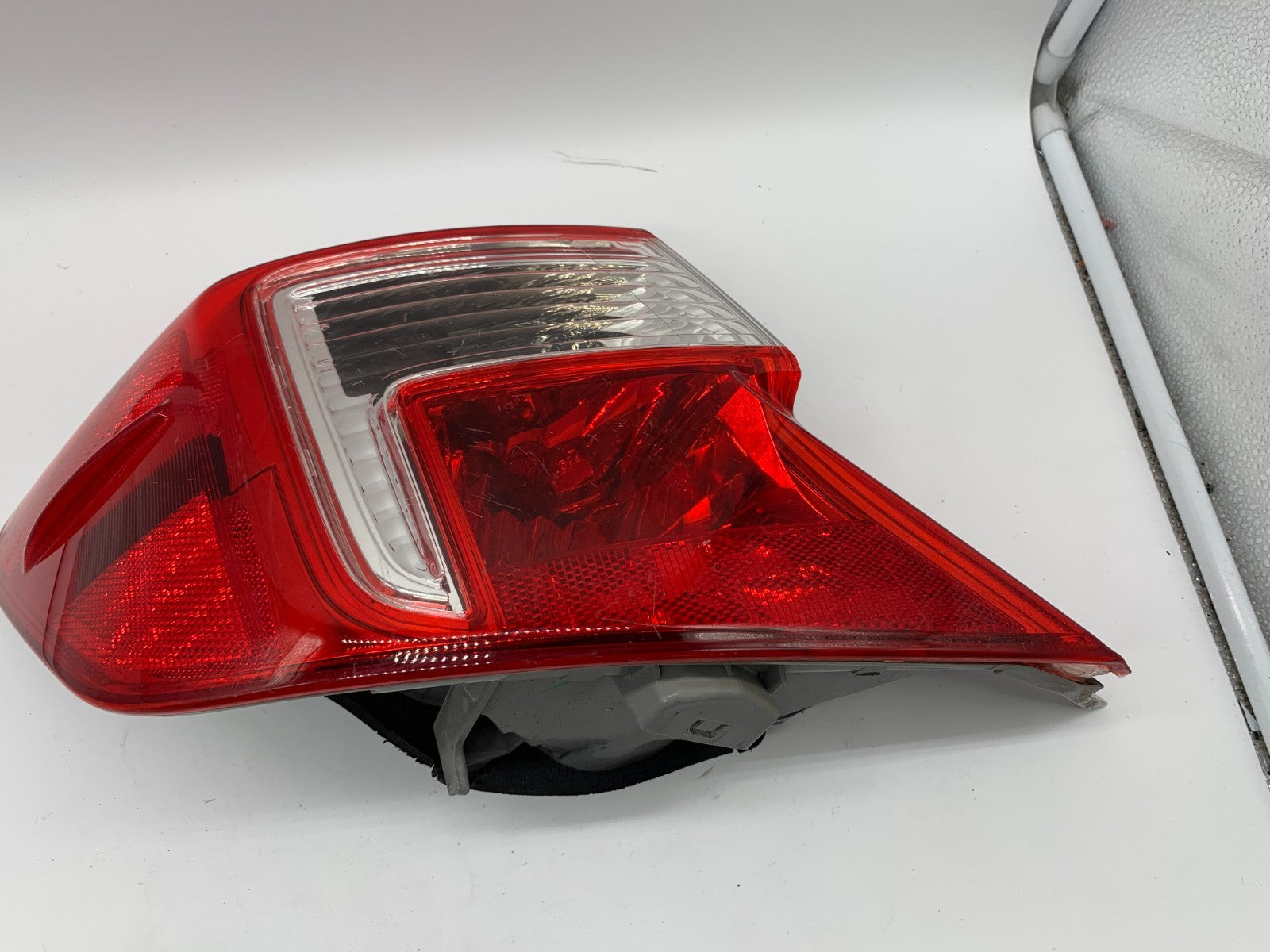 2012-2014 Toyota Camry Driver Side Tail Light Taillight OEM C02B34002