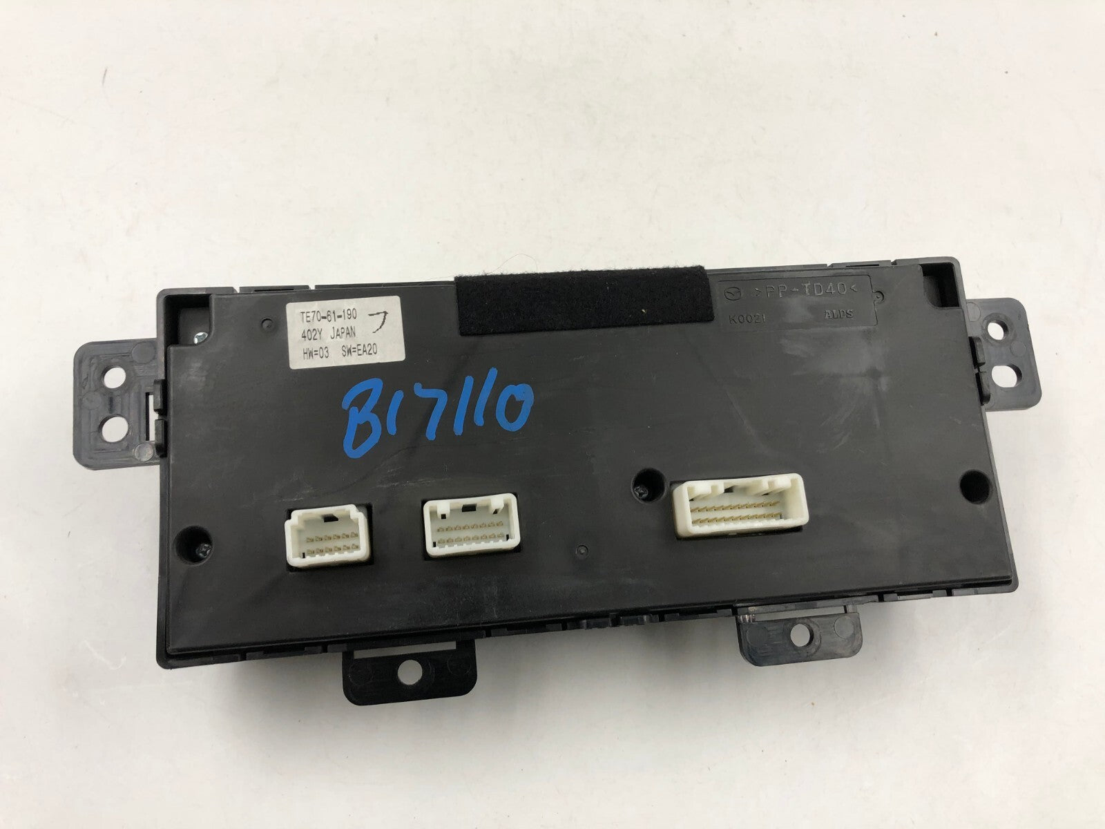 2010-2015 Mazda CX-9 AC Heater Climate Control Unit OEM D03B35050