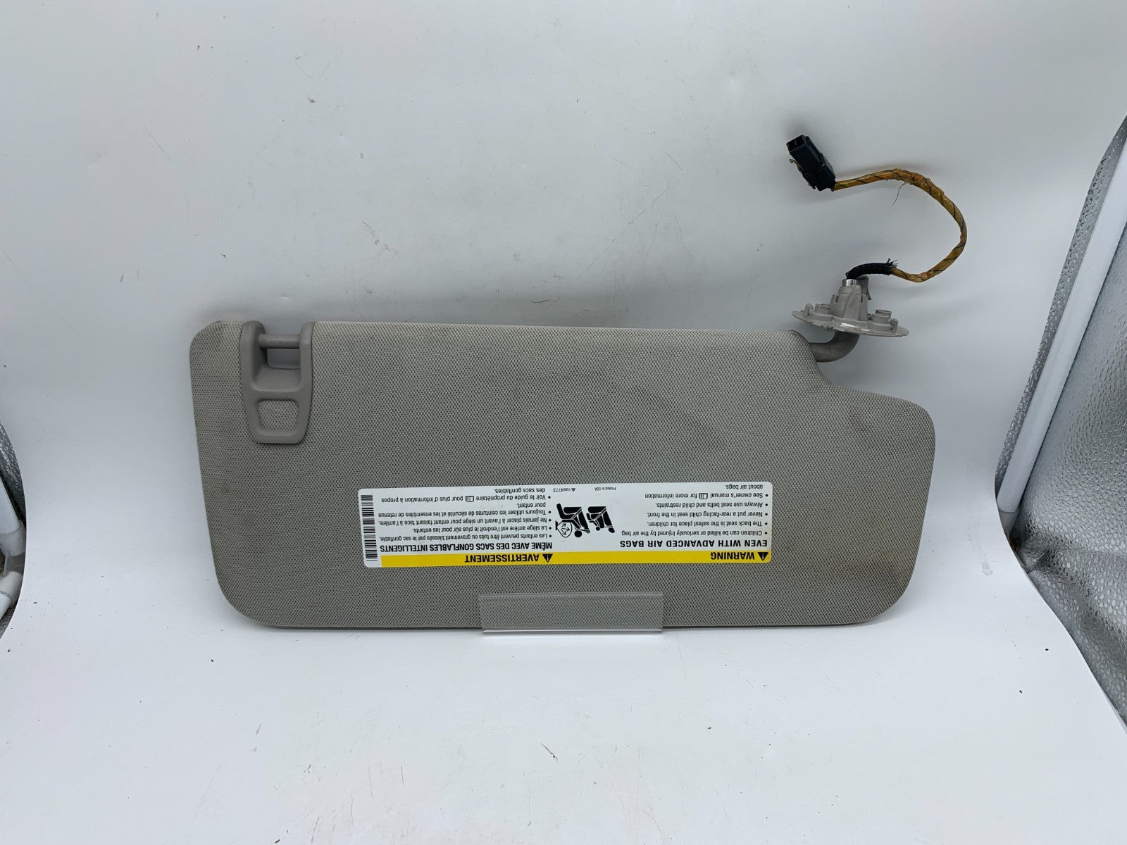 2010-2014 Cadillac SRX Driver Sun Visor Illuminated Gray OEM C02B31002