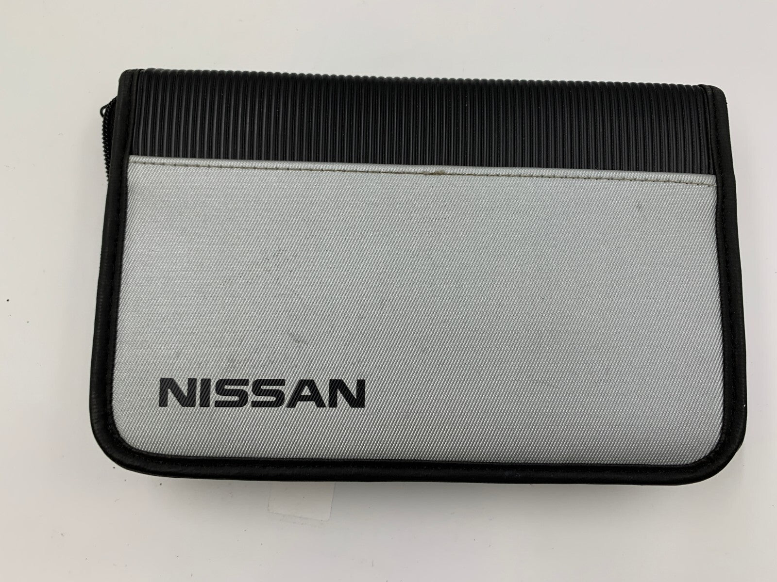 2006 Nissan Altima Owners Manual Set with Case OEM C02B40025