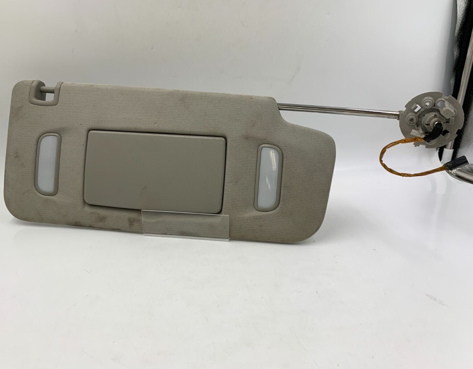 2010-2017 GMC Terrain Passenger Sun Visor Illuminated OEM E01B47016