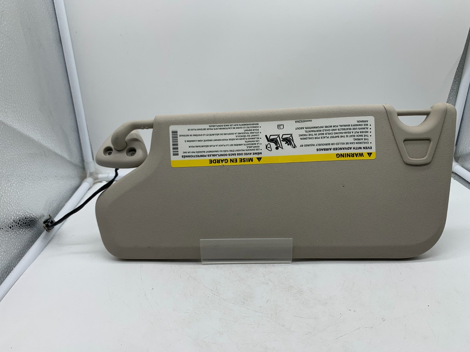 2011-2020 Dodge Journey Passenger Sun Visor Gray Illuminated OEM A01B40011