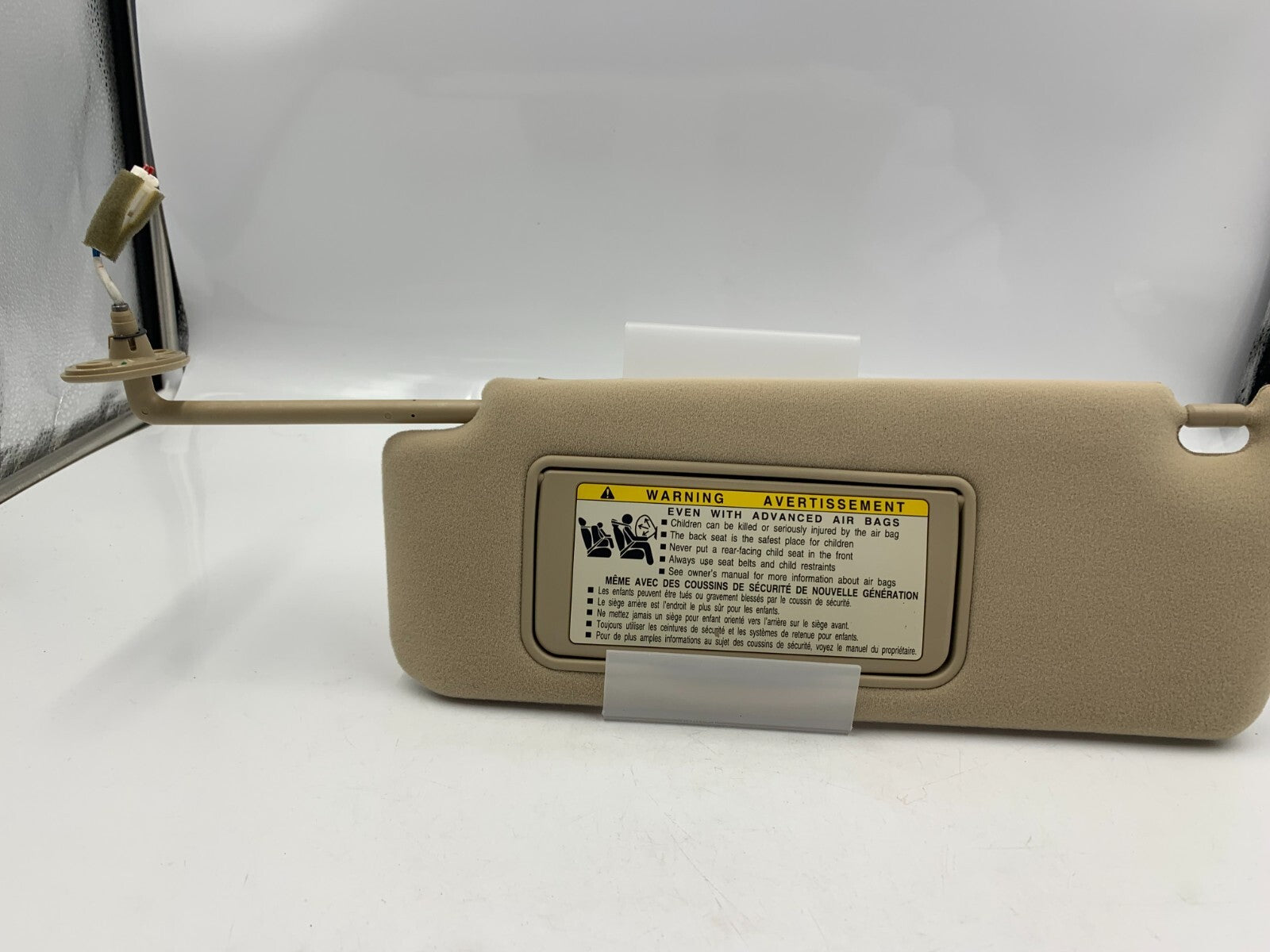 2005-2006 Lexus ES330 Driver Sun Visor Tan Illumination OEM C04B26075