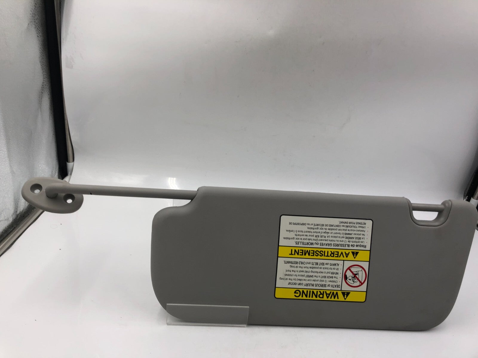 2014-2019 Kia Soul Passenger Sun Visor Gray OEM D01B68001