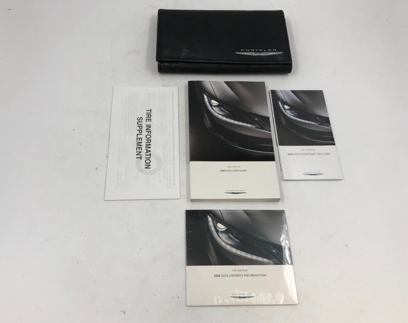 2015 Chrysler 200 Owners Manual with Case OEM C03B68011