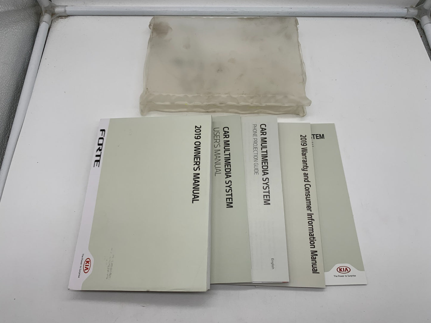 2019 Kia Forte Owners Manual Set with Case OEM