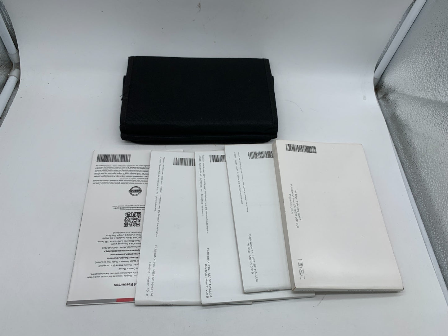 2015 Nissan Sentra Owners Manual Set with Case OEM A04B10028