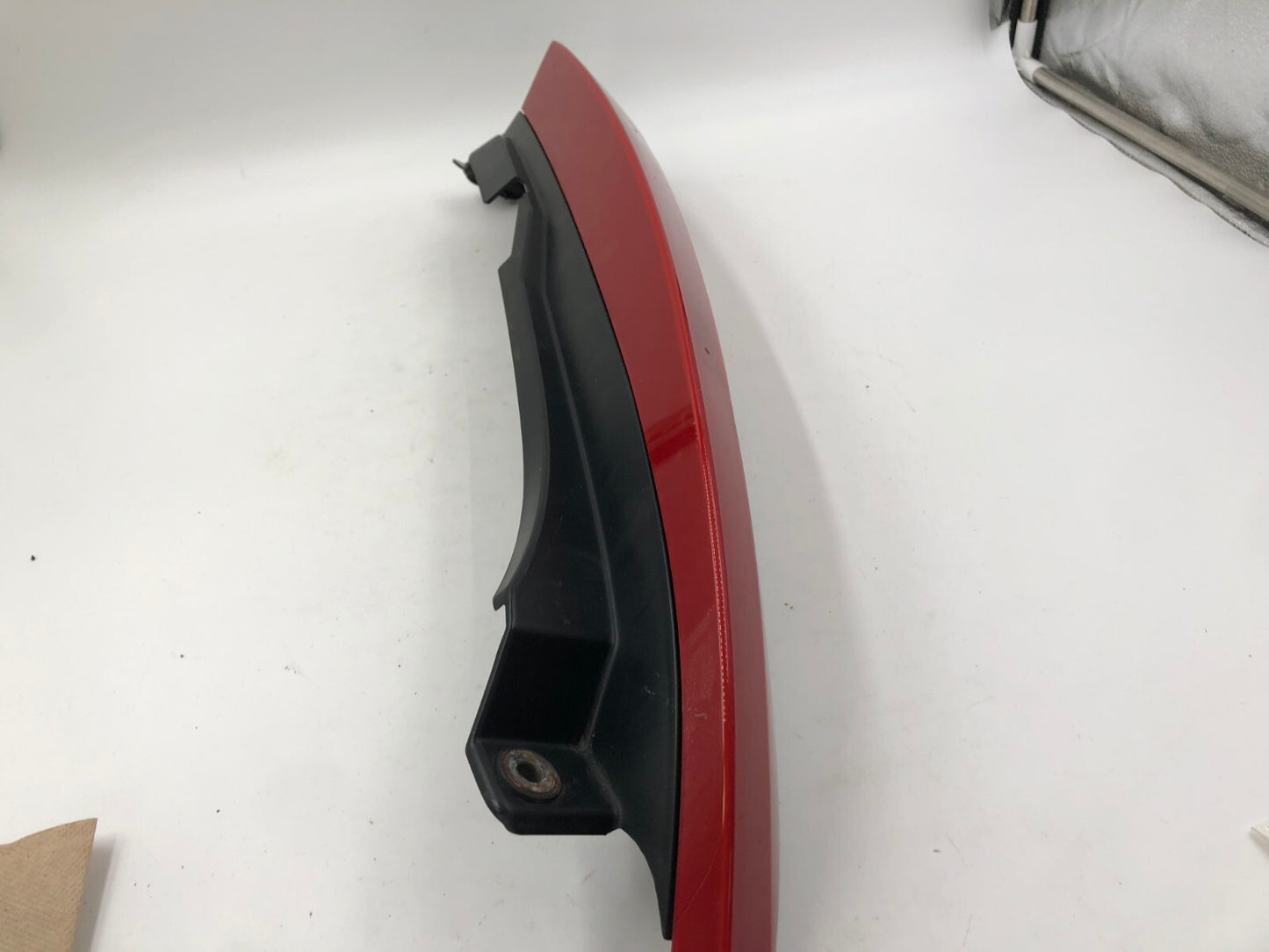 2003-2006 Volvo XC90 Driver Side Upper Tail Light Taillight OEM D03B05025