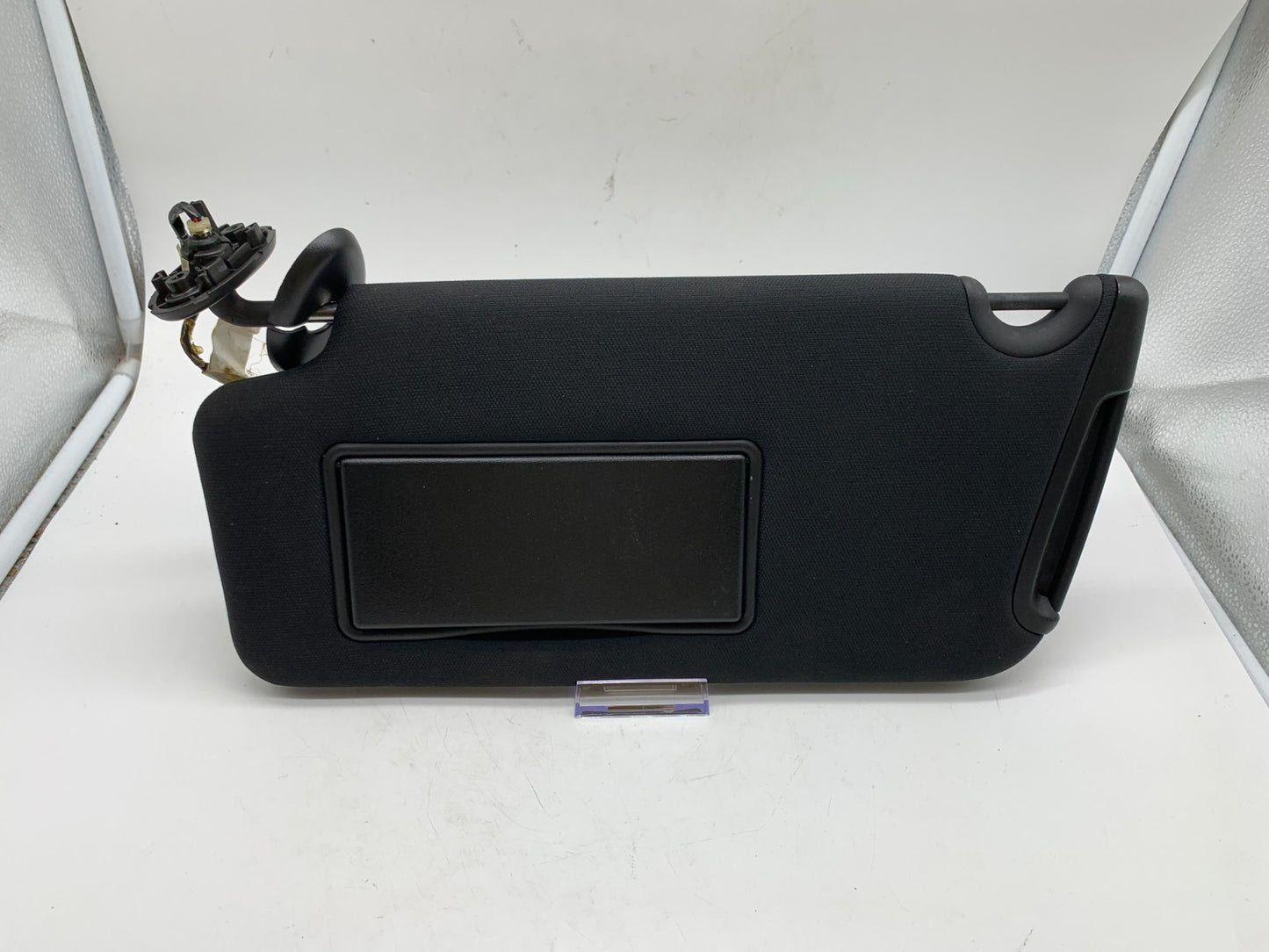 2013-2014 Chrysler 300 Driver Sun Visor Black Illuminated OEM B01B27003