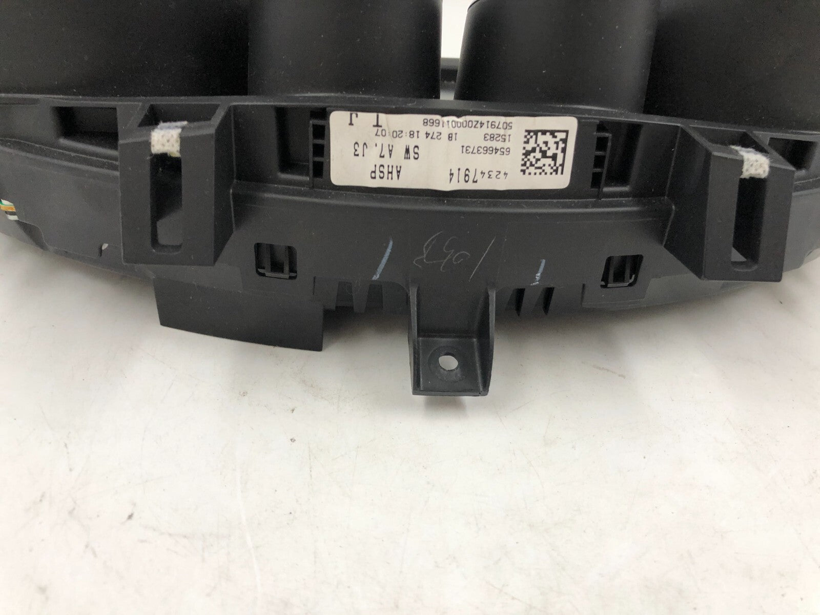 2016 Buick Encore Speedometer Instrument Cluster 40270 Miles OEM B02B30039