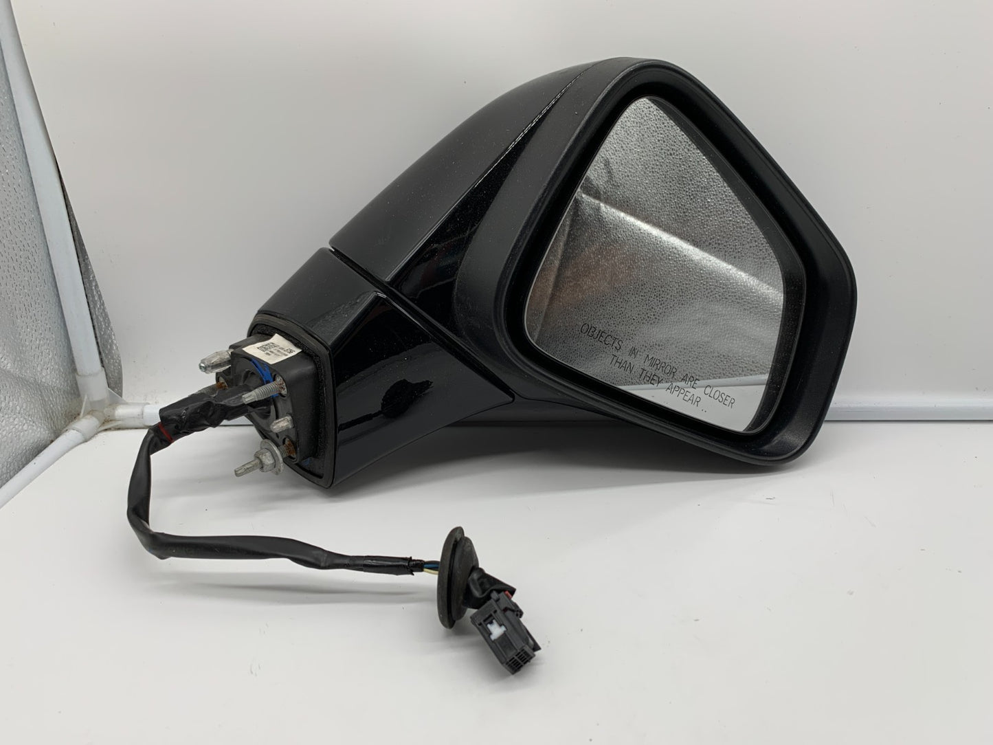 2017-2020 Chevrolet Trax Passenger Side View Power Door Mirror Black C04B63010