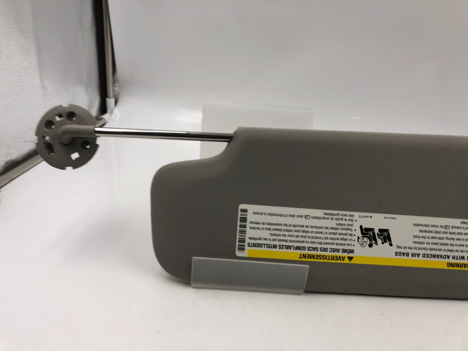 2004-2012 Chevrolet Malibu Passenger Sun Visor Gray OEM D03B30062