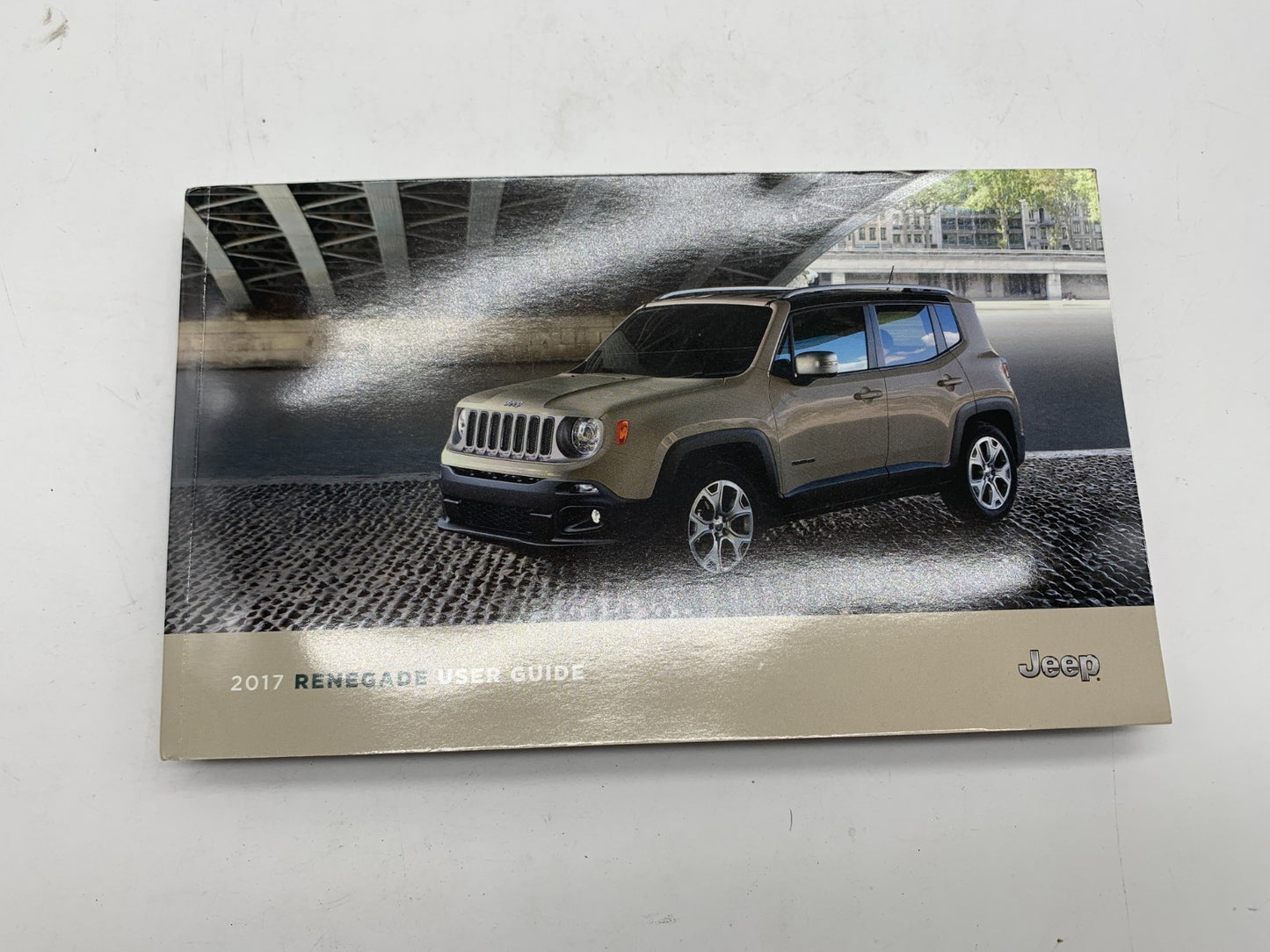2017 Jeep Renegade Owners Manual Set with Case OEM B03B23021
