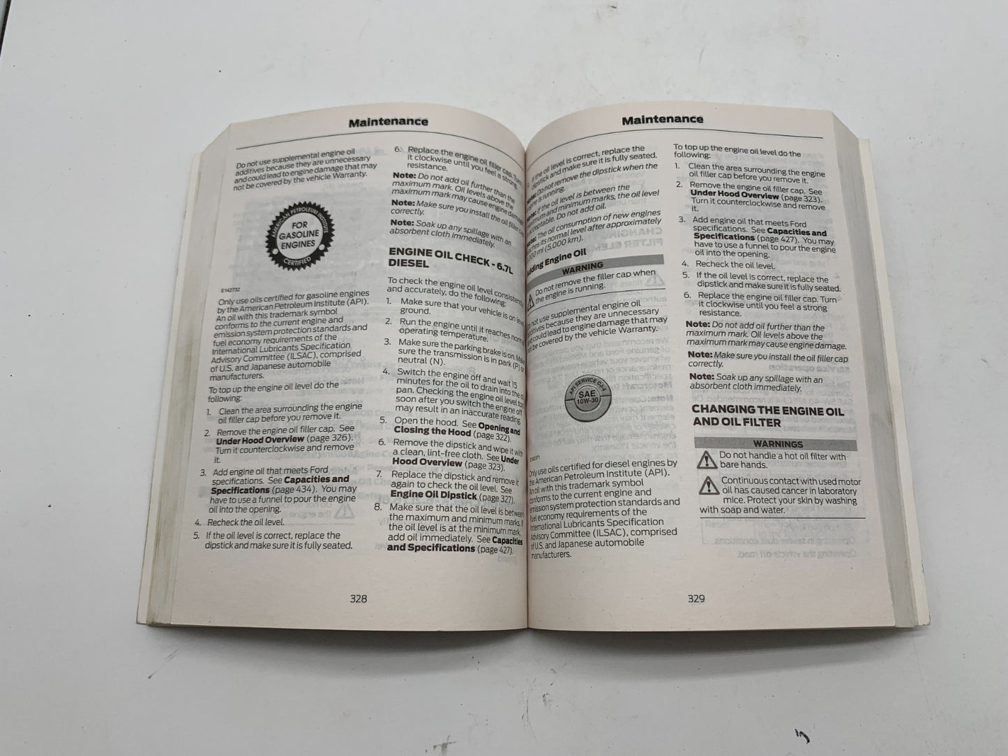 2017 Ford Super Duty Owners Manual Set with Case OEM C03B28006