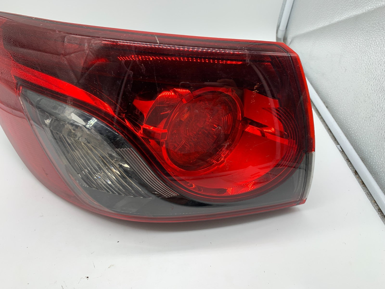 2013-2015 Mazda CX9 CX-9 Driver Tail Light Taillight Lamp OEM D03B66004