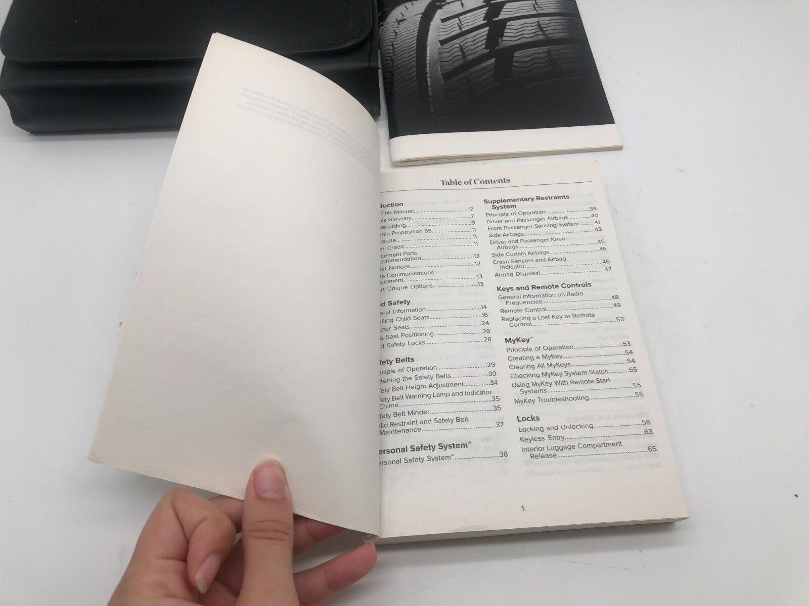 2014 Lincoln MKZ Owners Manual Set with Case OEM A02B08016