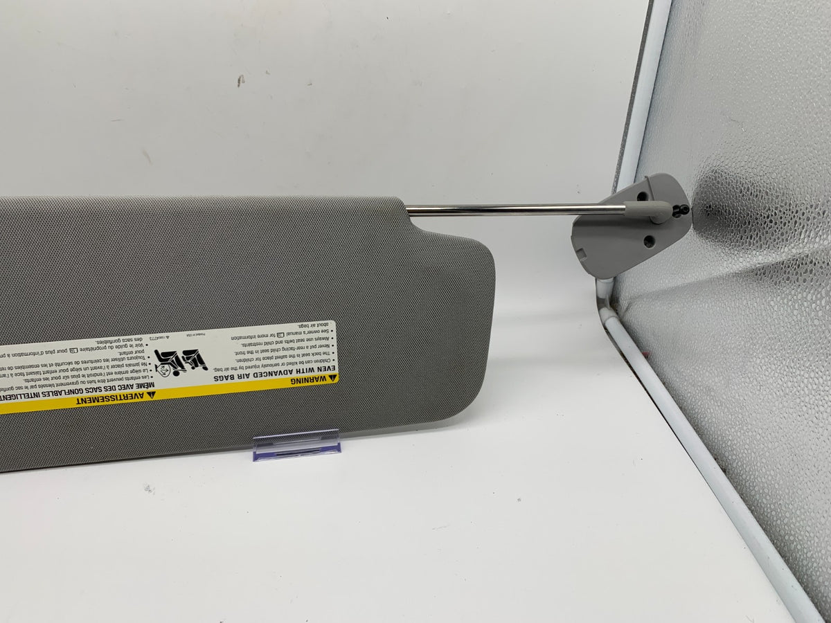 2014-2019 GMC Sierra 1500 Driver Sun Visor without Illumination Gray C01B56011