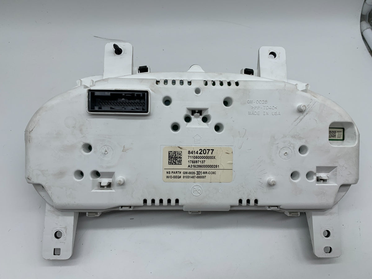 2017-2020 Chevrolet Impala Speedometer Cluster 141,572 Miles OEM C02B38002