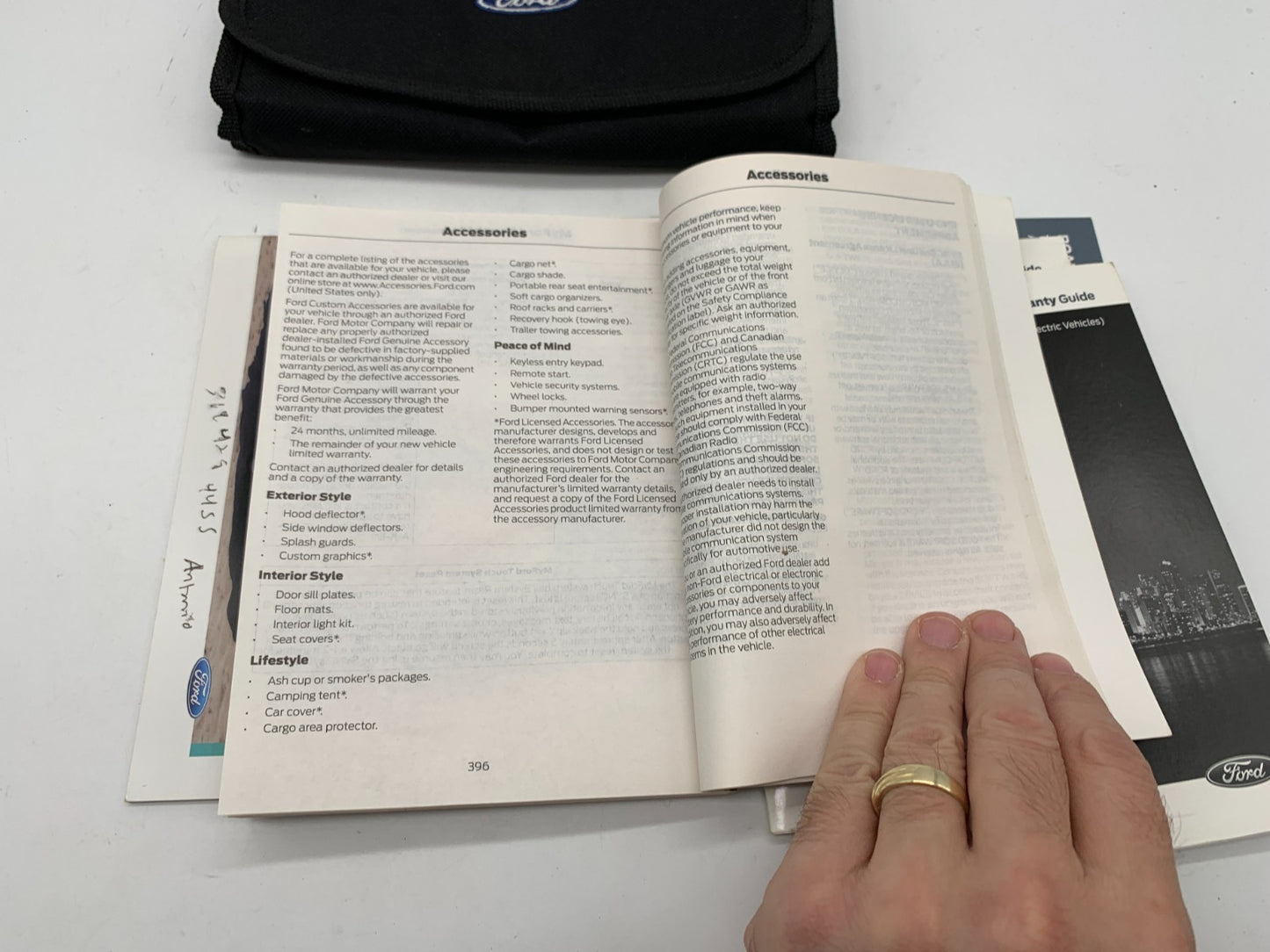 2015 Ford Escape Owners Manual Set with Case OEM C02B14056