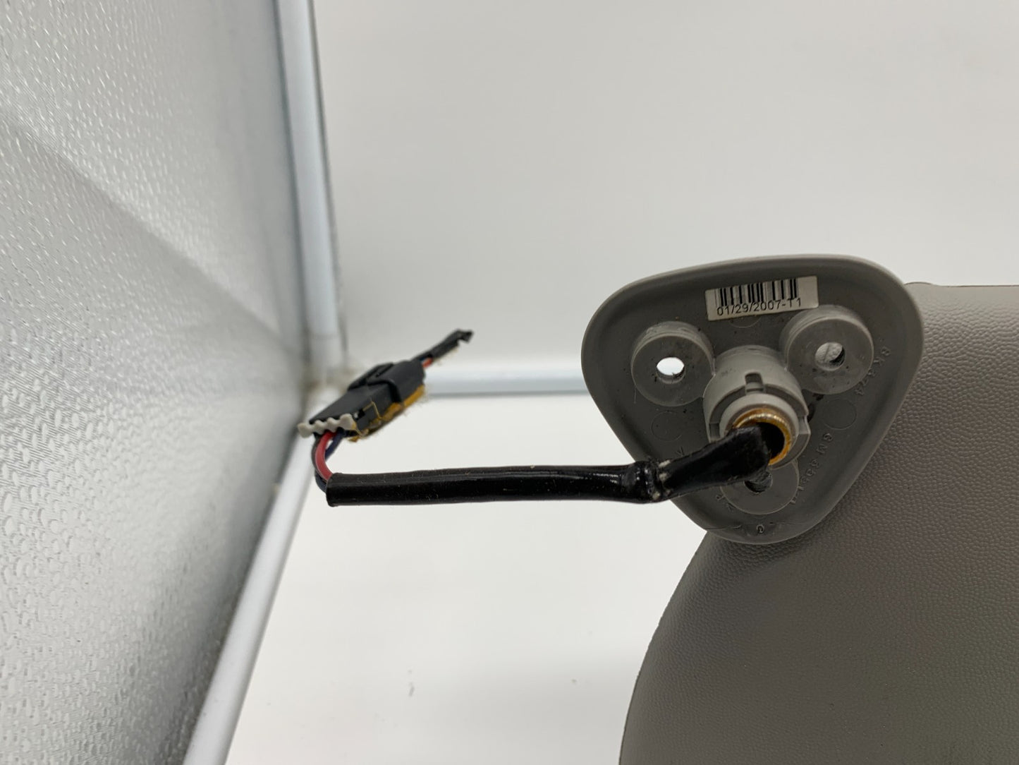 2003-2007 Cadillac CTS Driver Sun Visor Gray Illuminated OEM C03B70014