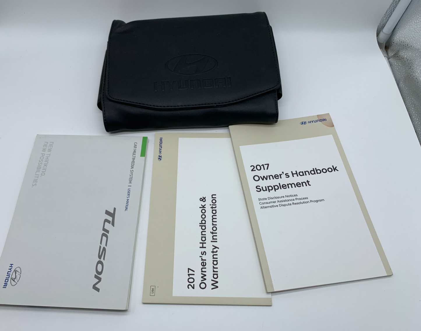2017 Hyundai Tucson Owners Manual Set with Case OEM B04B49017