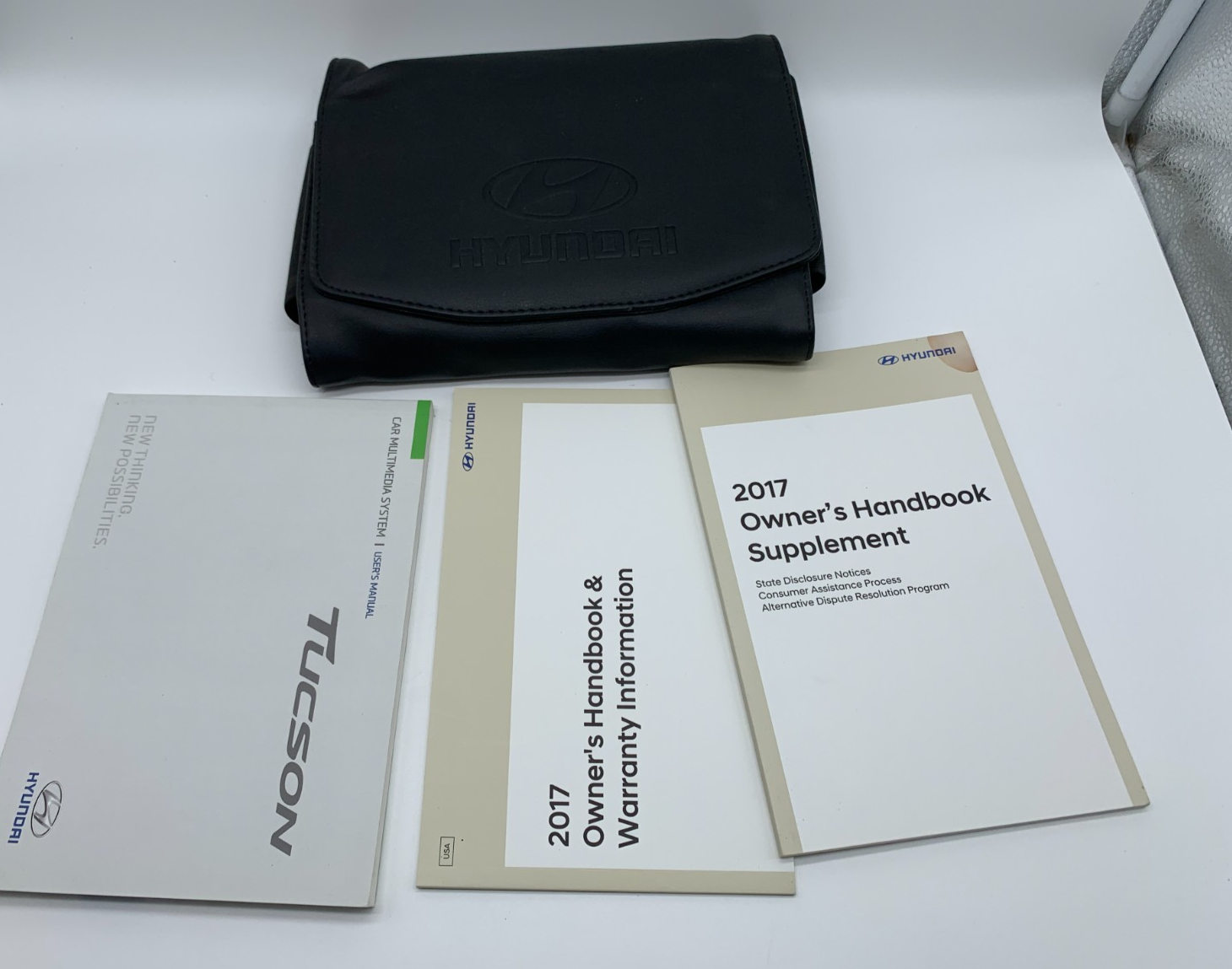 2017 Hyundai Tucson Owners Manual Set with Case OEM B04B49017