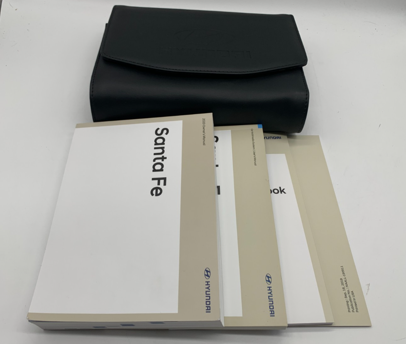 2020 Hyundai Santa FE Owners Manual Set with Case OEM C02B21028